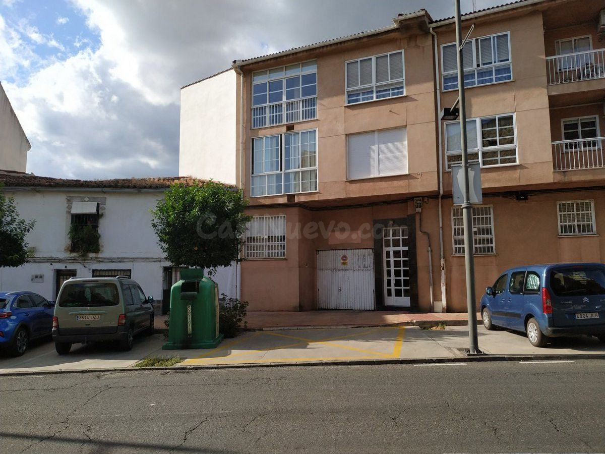 Plaza de garaje en Ronda Higuerilla