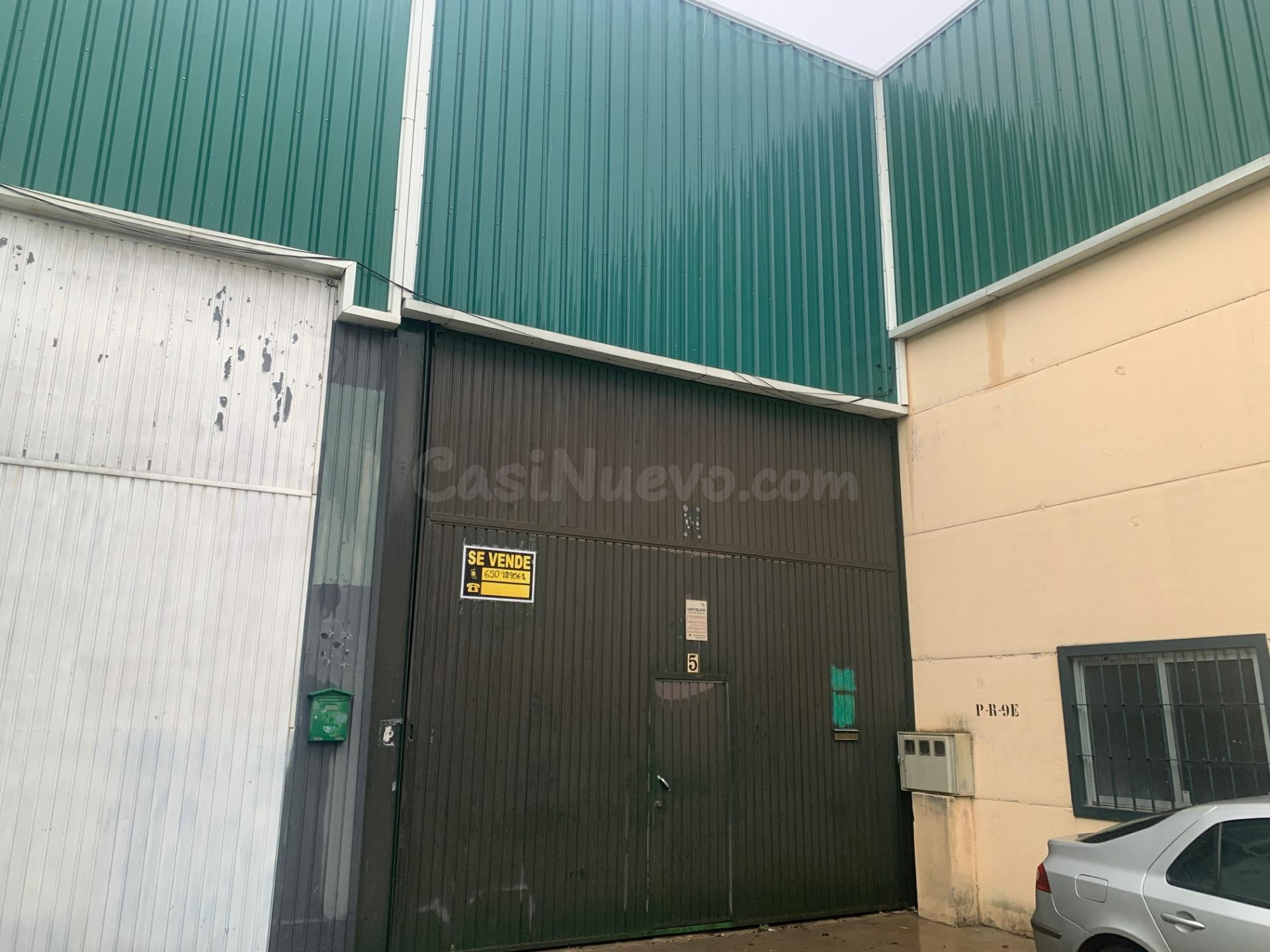 Nave industrial en Plasencia