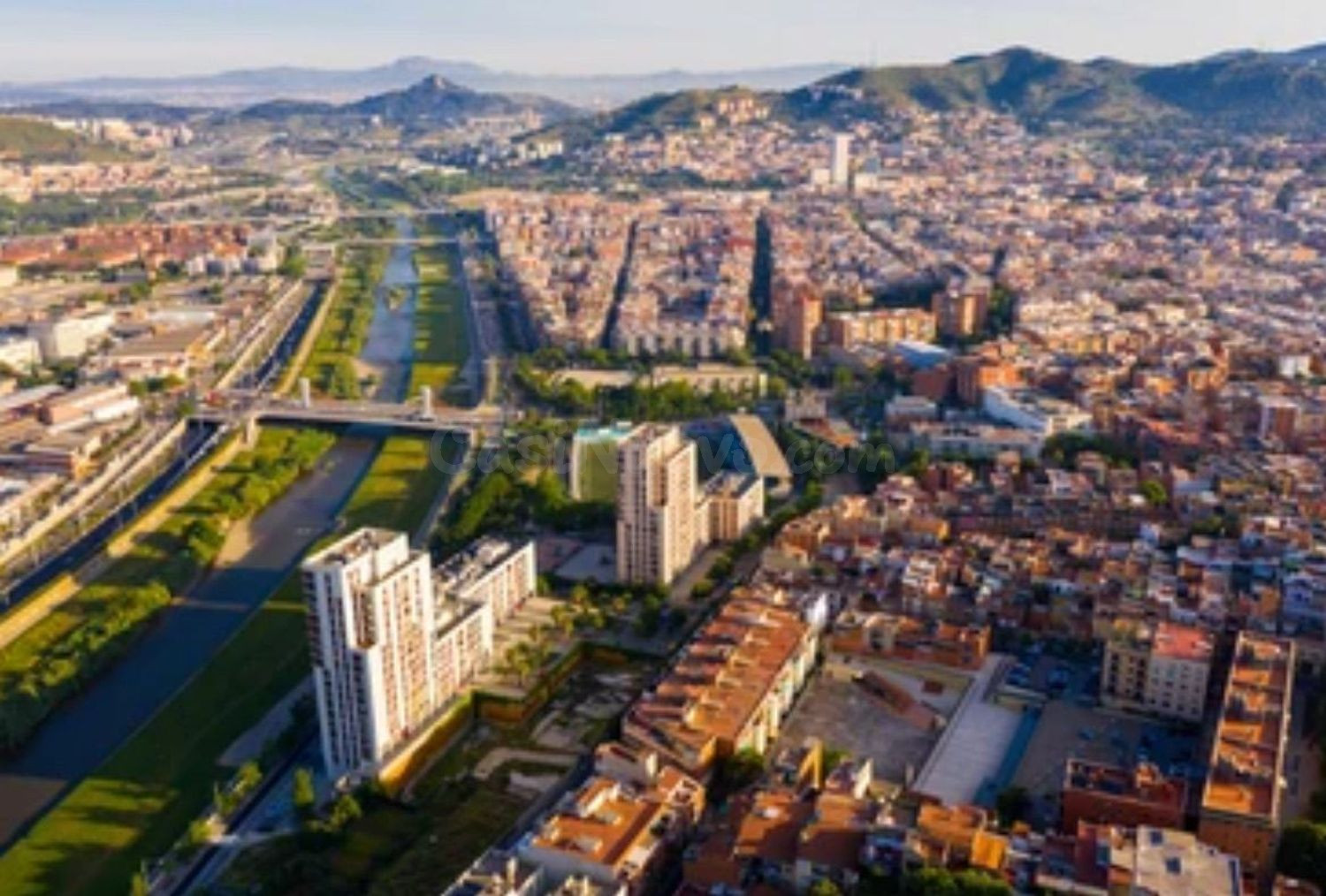 Local comercial 683m² en venta - Centre