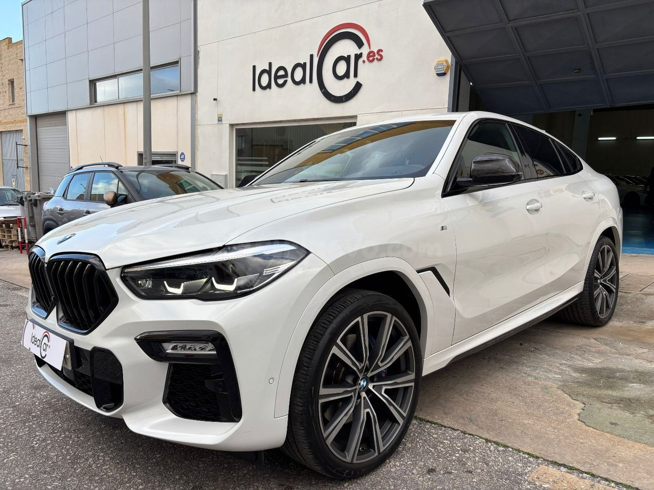 BMW X6 xDrive40i (2021)