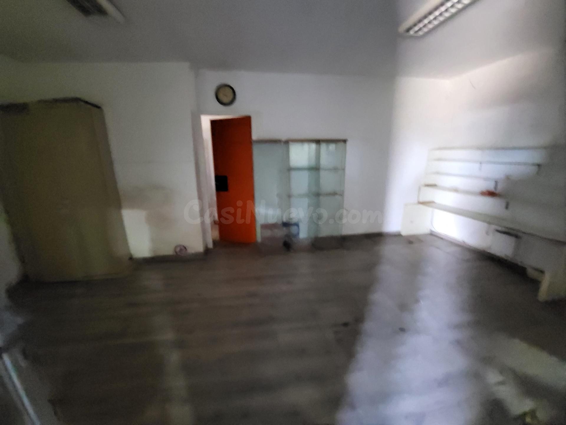Nave Industrial con Oficinas en Venta en Sils | Excelente Ub - foto 5