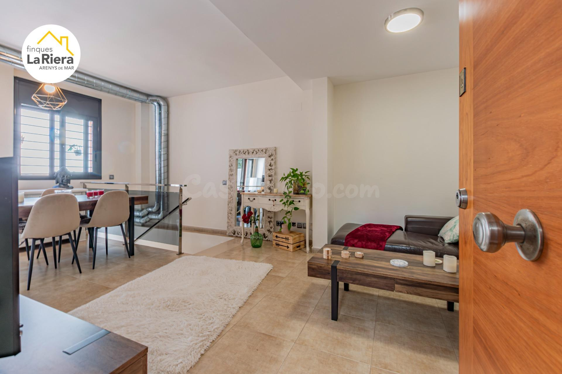 ESPECTACULAR DUPLEX CON TERRAZA DE 30 M2