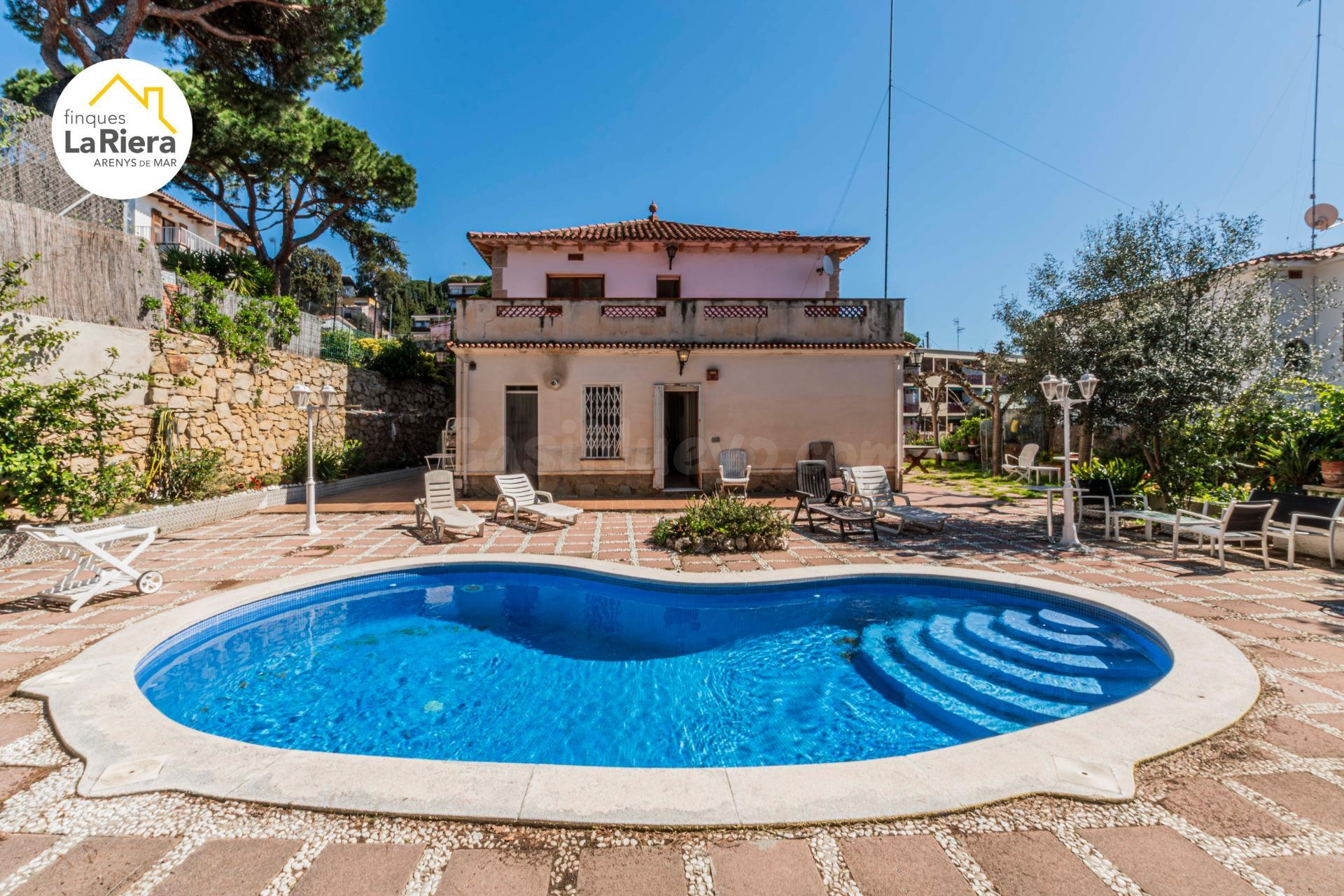 FANTÁSTICA CASA A CUATRO VIENTOS CON PISCINA !! - foto 2