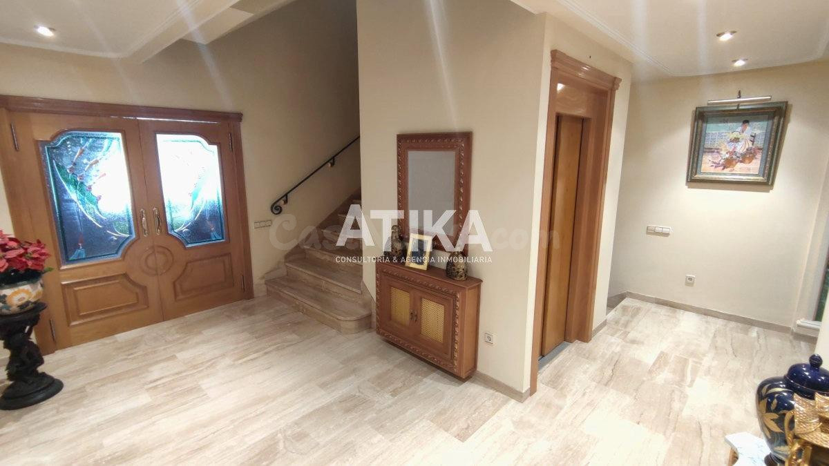 IMPRESIONANTE CASA DE LUJO A LA VENTA EN ALBAIDA - foto 3