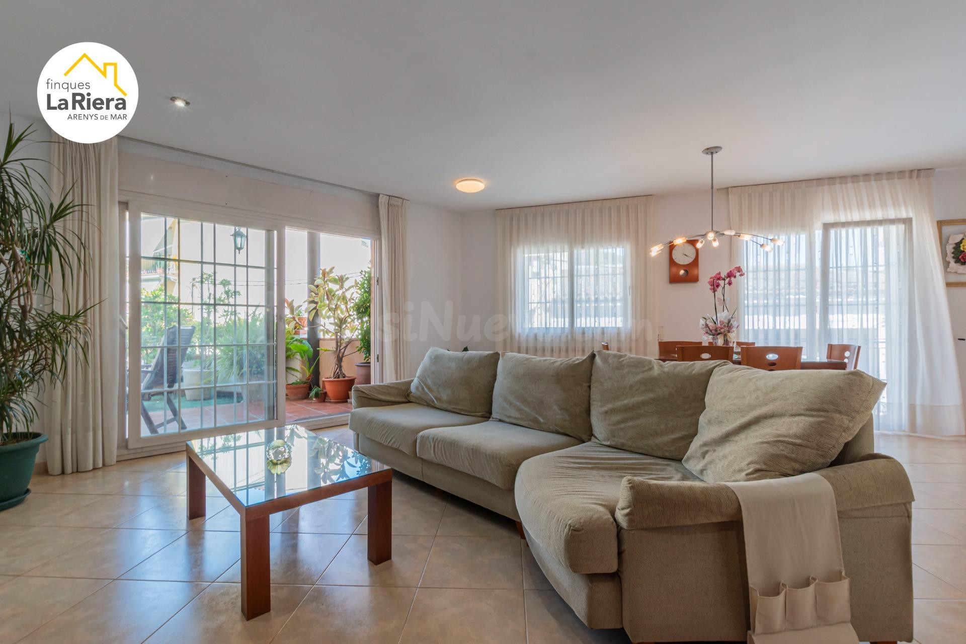 MAGNÍFICA CASA EN ARENYS DE MUNT - foto 2