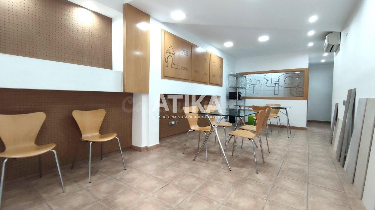 LOCAL COMERCIAL TOTALMENTE REFORMADO