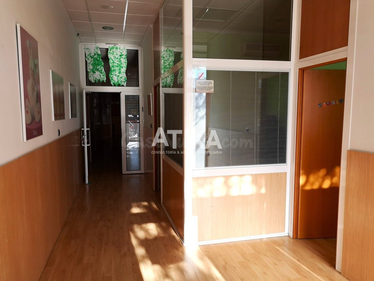 LOCAL VENTA TOTALMENTE ACONDICIONADO COMO GUARDERIA
