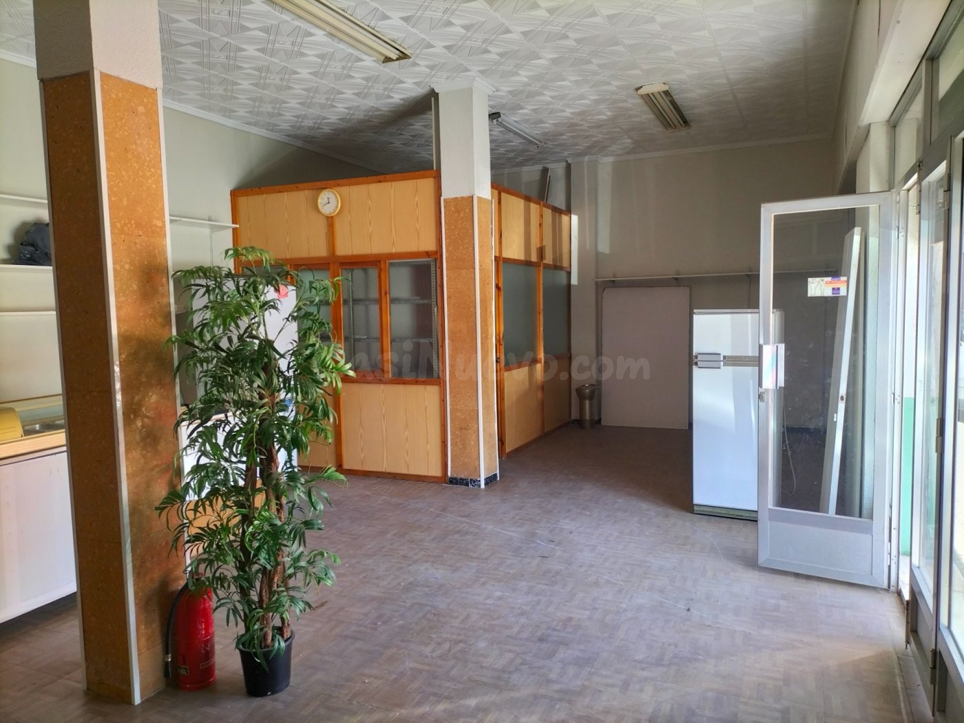 Se Alquila Local Comercial en Cervantes (Novelda)