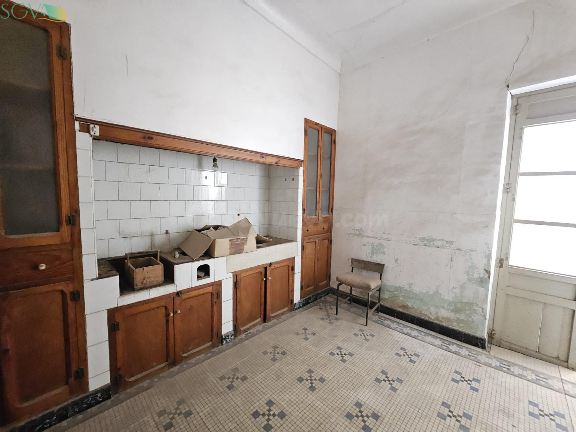 SE VENDE CASA PARA REFORMAR EN EL BARRIO DE SAN ROQUE - NOVELDA (ALICANTE)