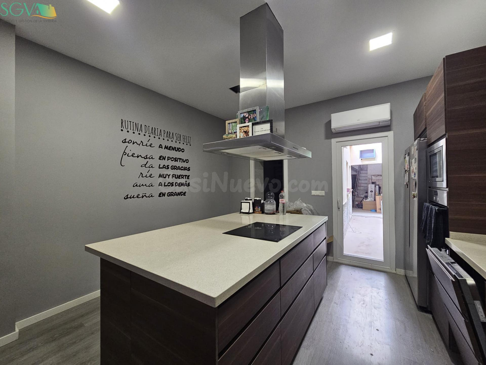 SE VENDE CASA EN EL CENTRO DE NOVELDA - ALICANTE - foto 2
