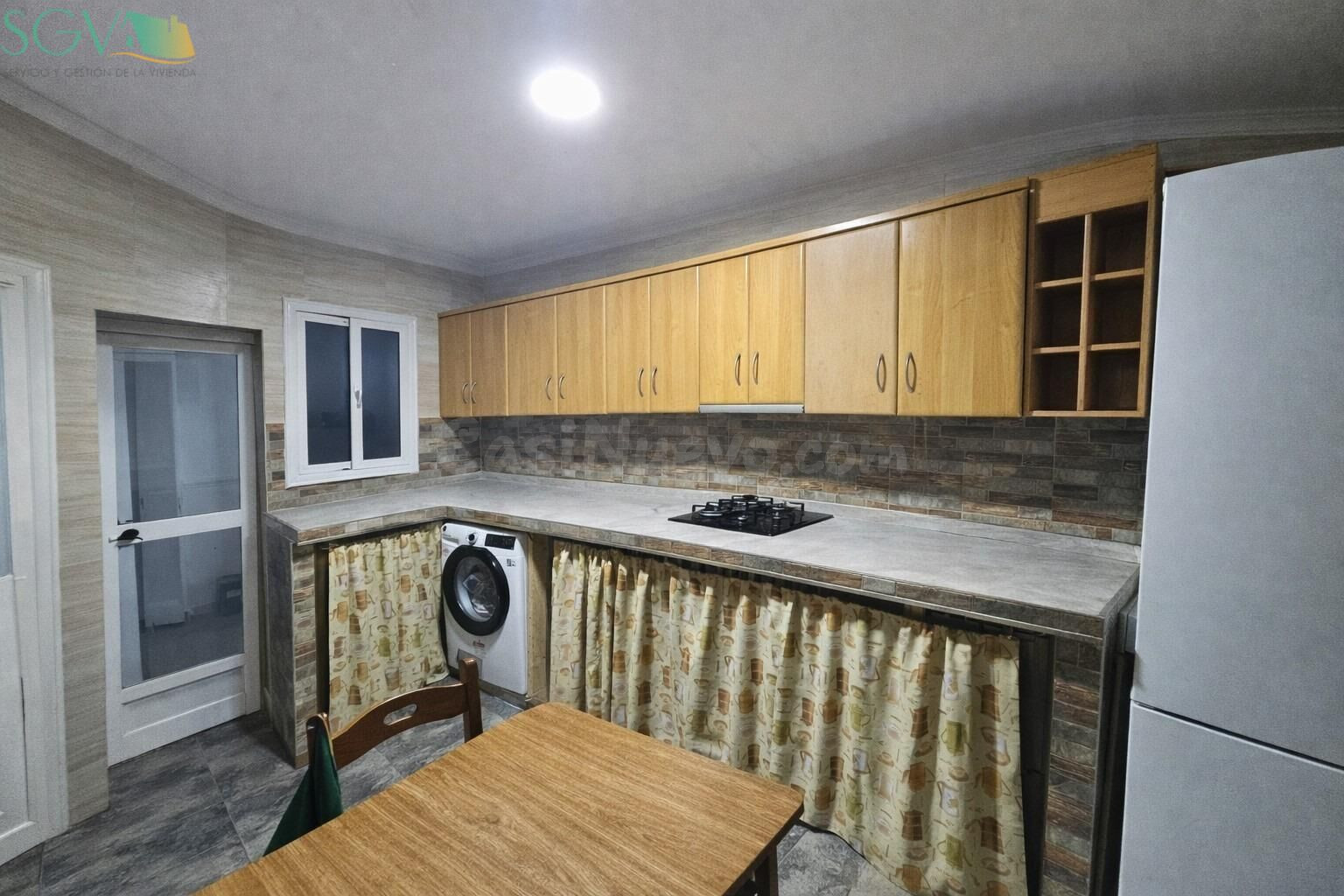 SE VENDE CASA EN EL CENTRO DE NOVELDA - ALICANTE - foto 2