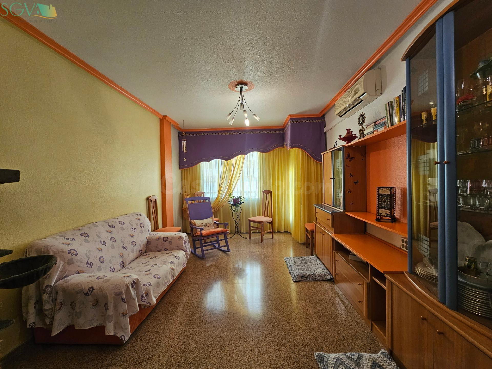 SE VENDE SEGUNDO PISO CON ASCENSOR EN LA ZONA NUEVA DE NOVELDA (ALICANTE)