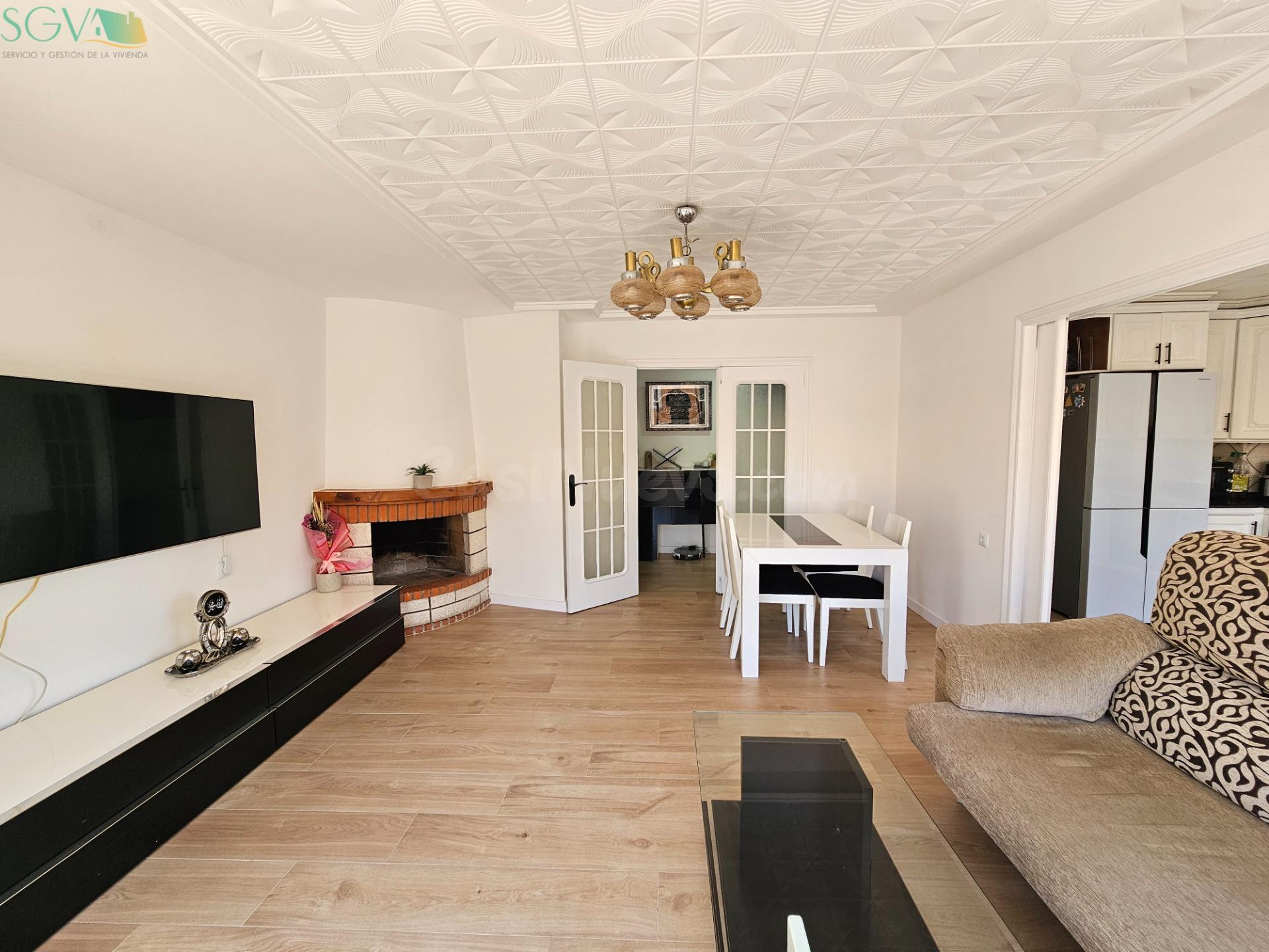 SE VENDE PRIMER PISO CON ASCENSOR Y LOCAL PRIVADO EN EL BARRIO DE SAN ROQUE - NOVELDA (ALICANTE)