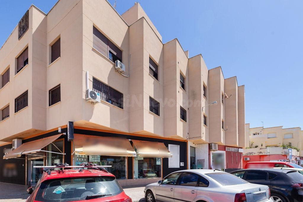 Piso en Venta en Las Norias, El Ejido - Oportunidad Única por €64,000