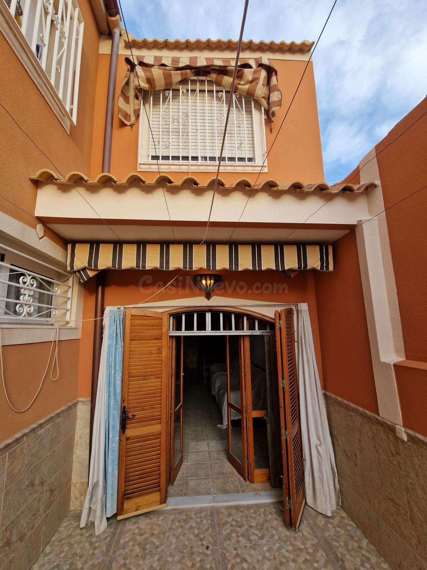 Dúplex a solo 200 metros del mar en la zona de La Isla ️
