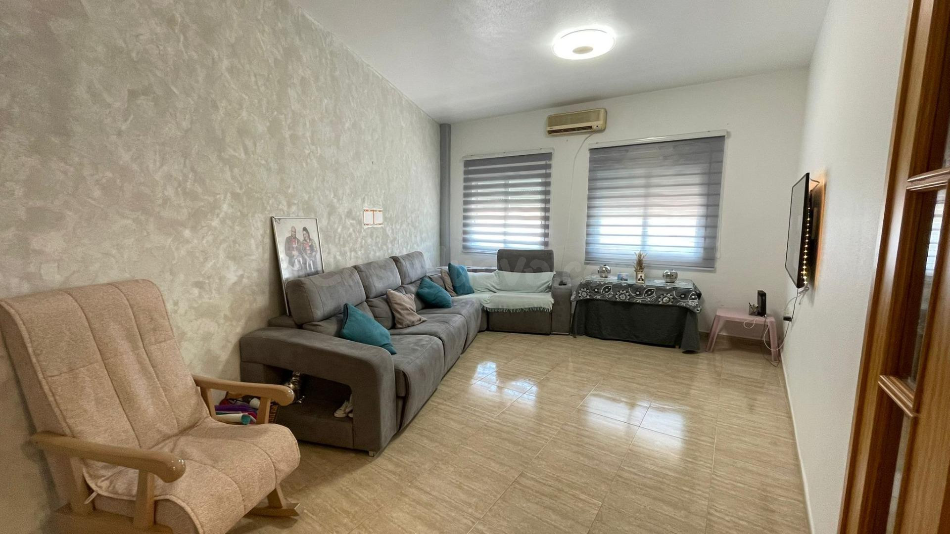 SE VENDE PISO BAJO EN FUENTE ÁLAMO