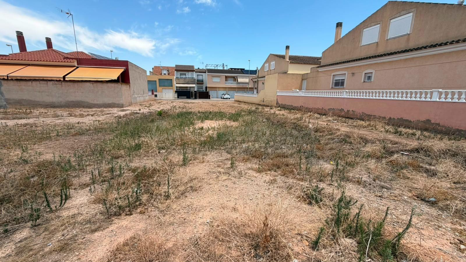Terreno Urbano Edificable en La Aljorra - ¡Oportunidad Única!