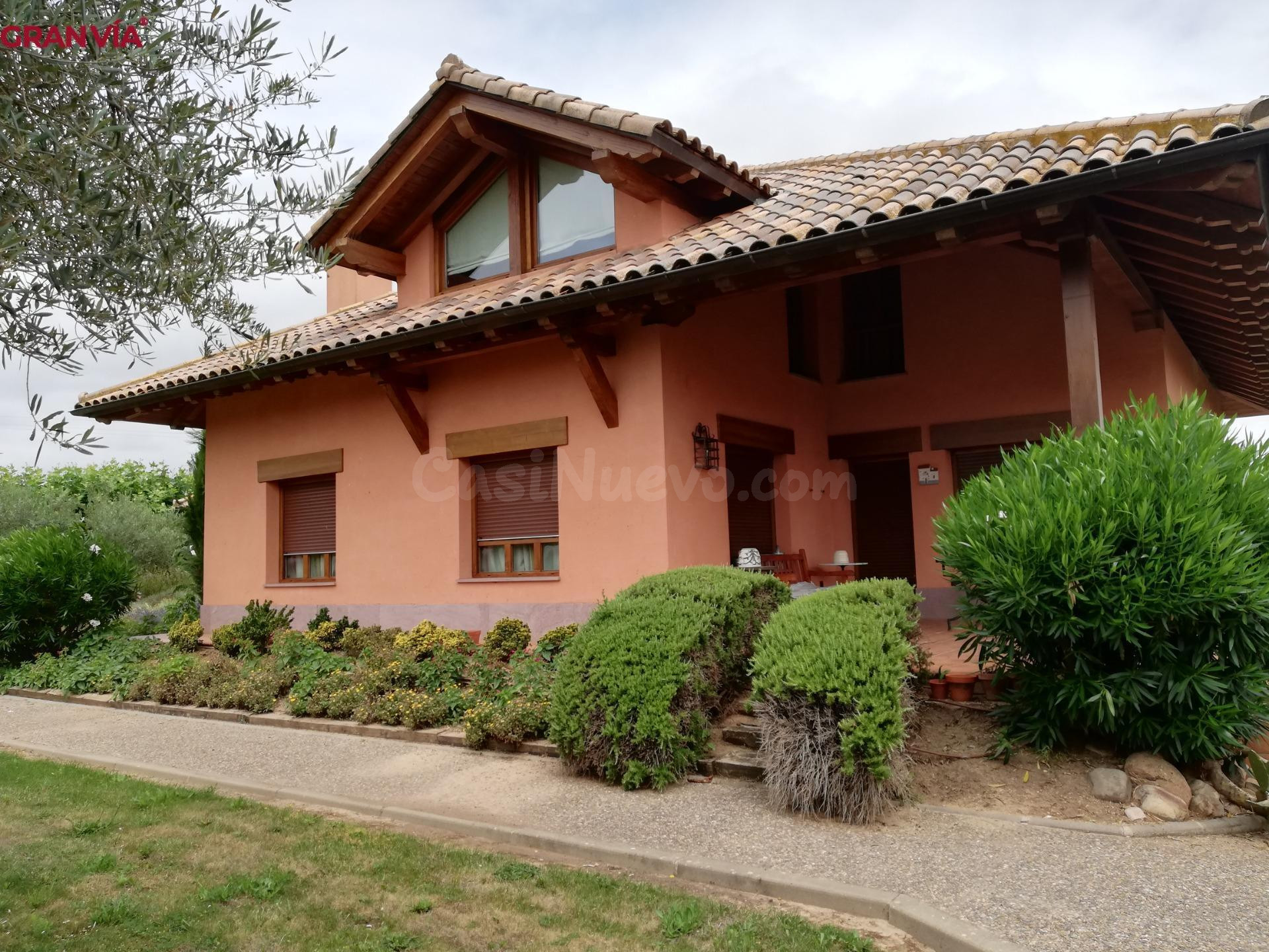 Finca rustica con vivienda y frutales en Albelda de Iregua