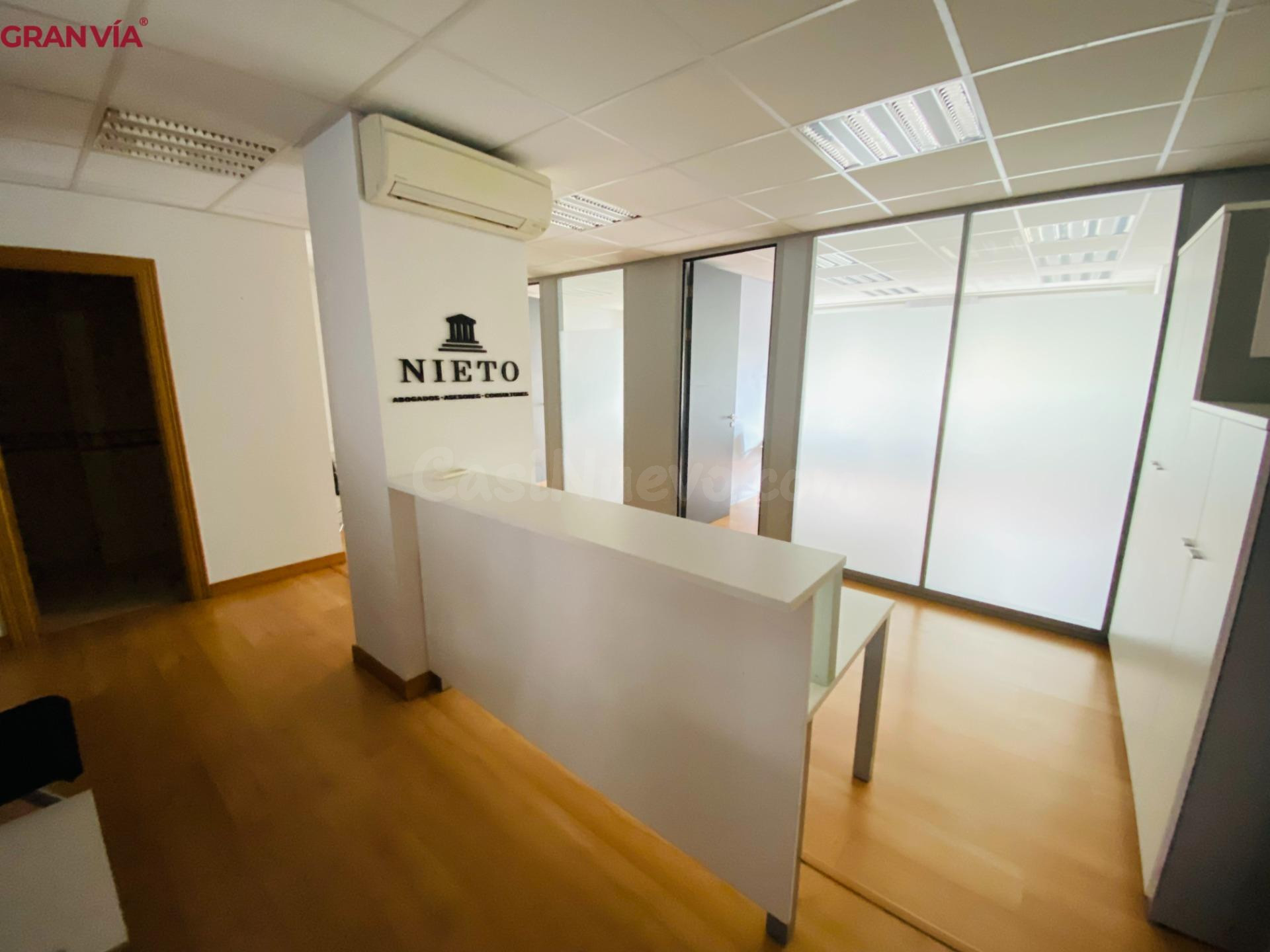 Oficina en Alquiler
