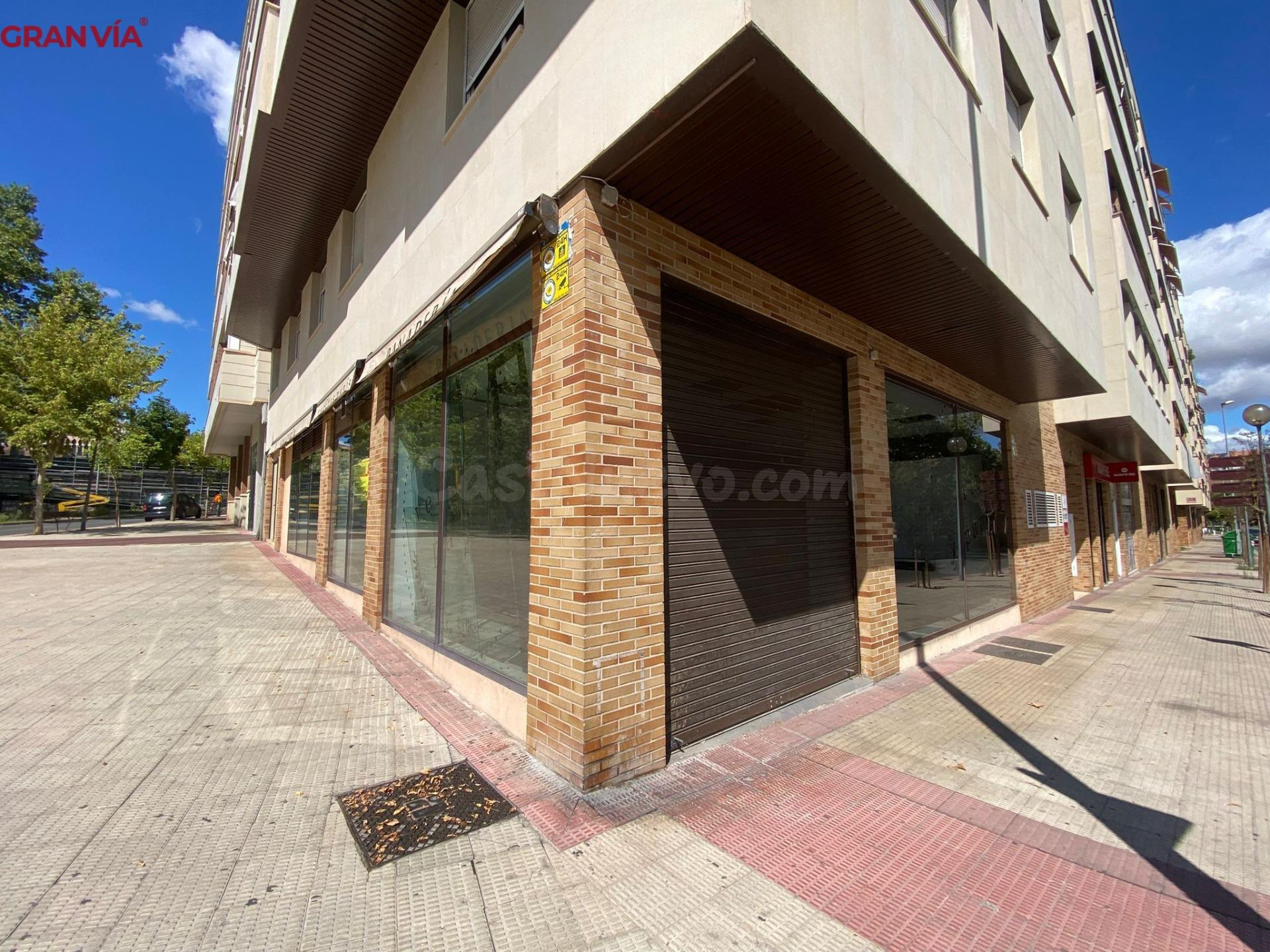 Local comercial en El Cubo
