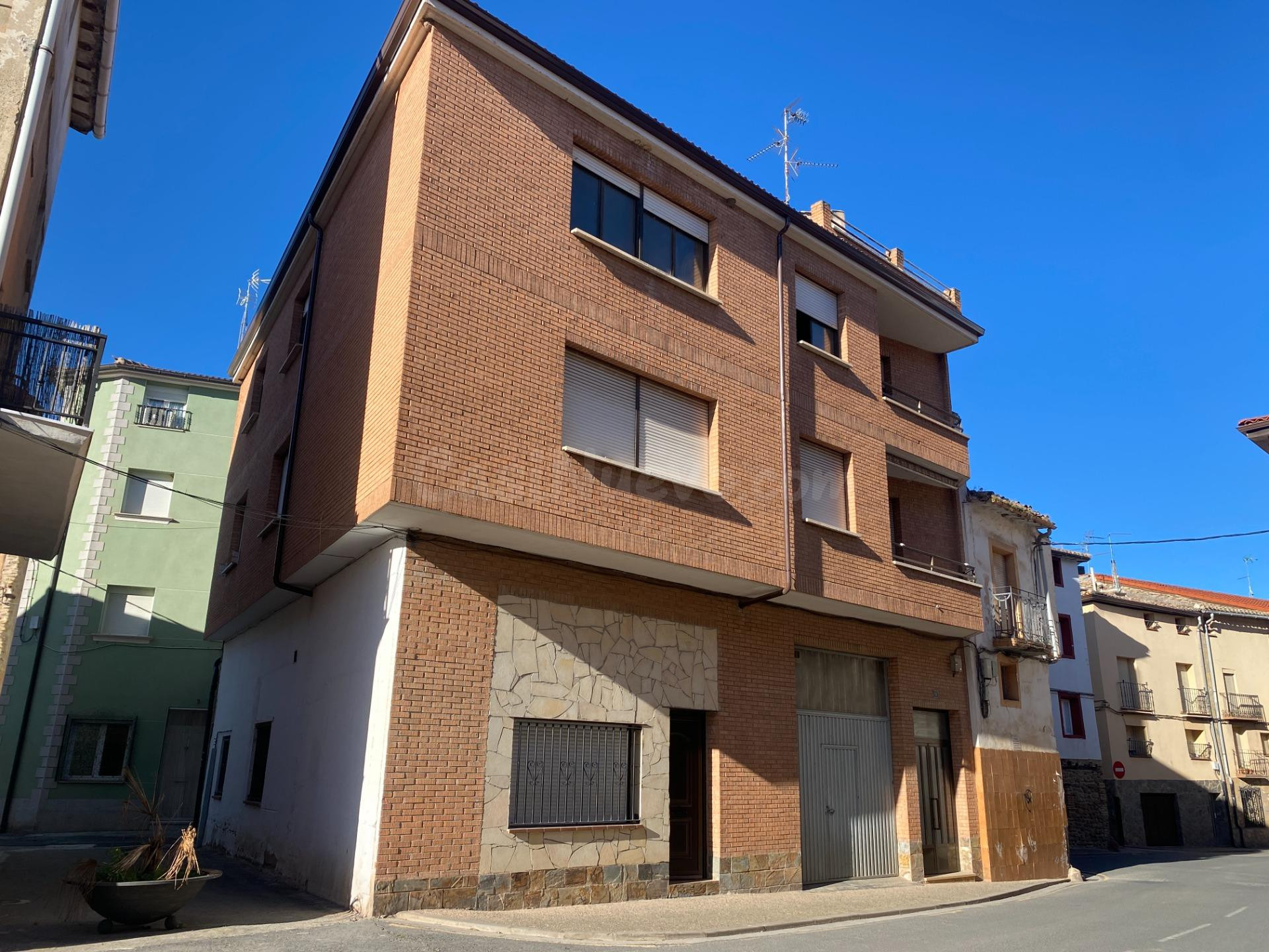 Casa a la venta en Murillo - foto 2