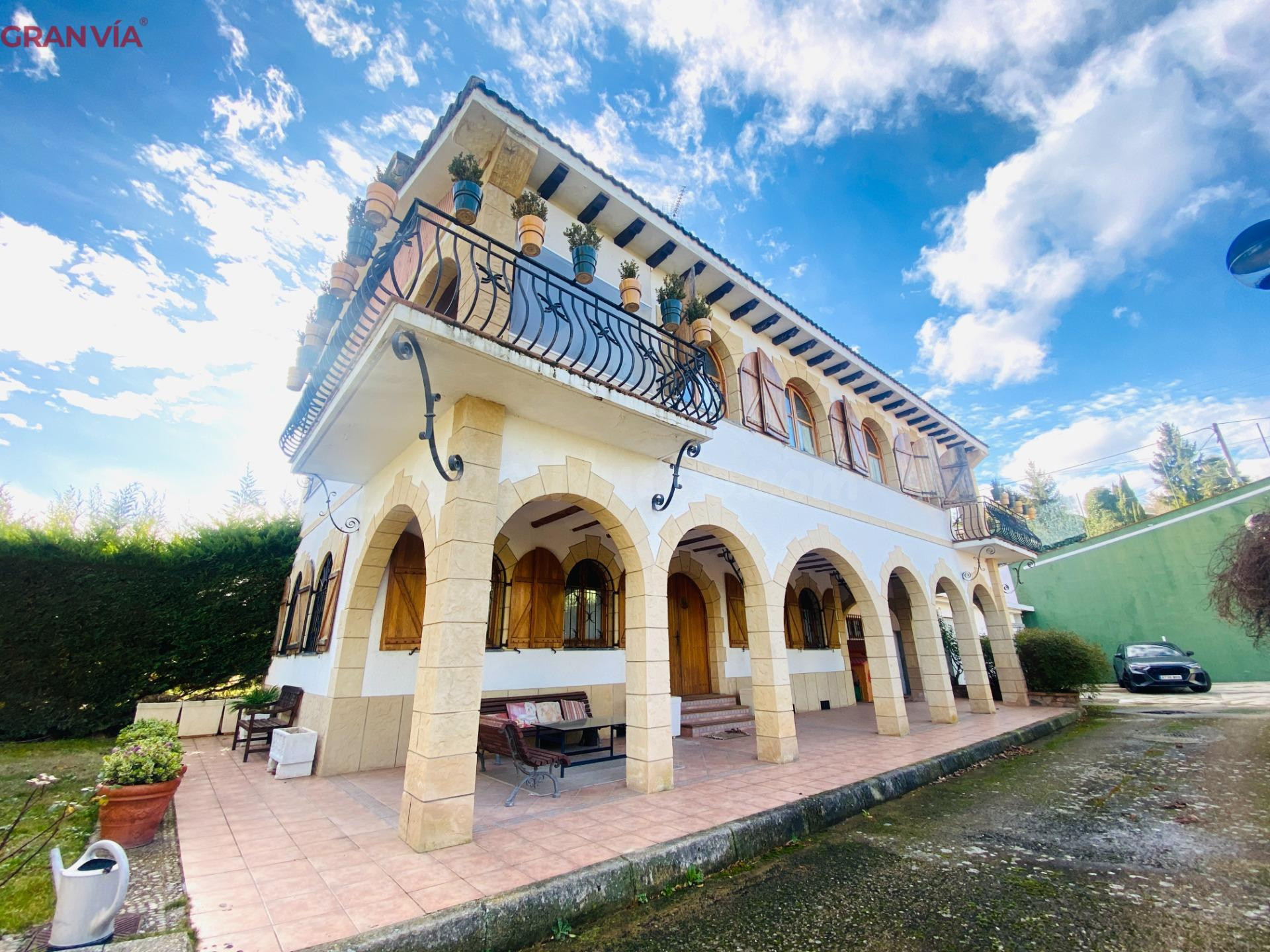 Impresionante casa a la venta en la Carretera de Soria