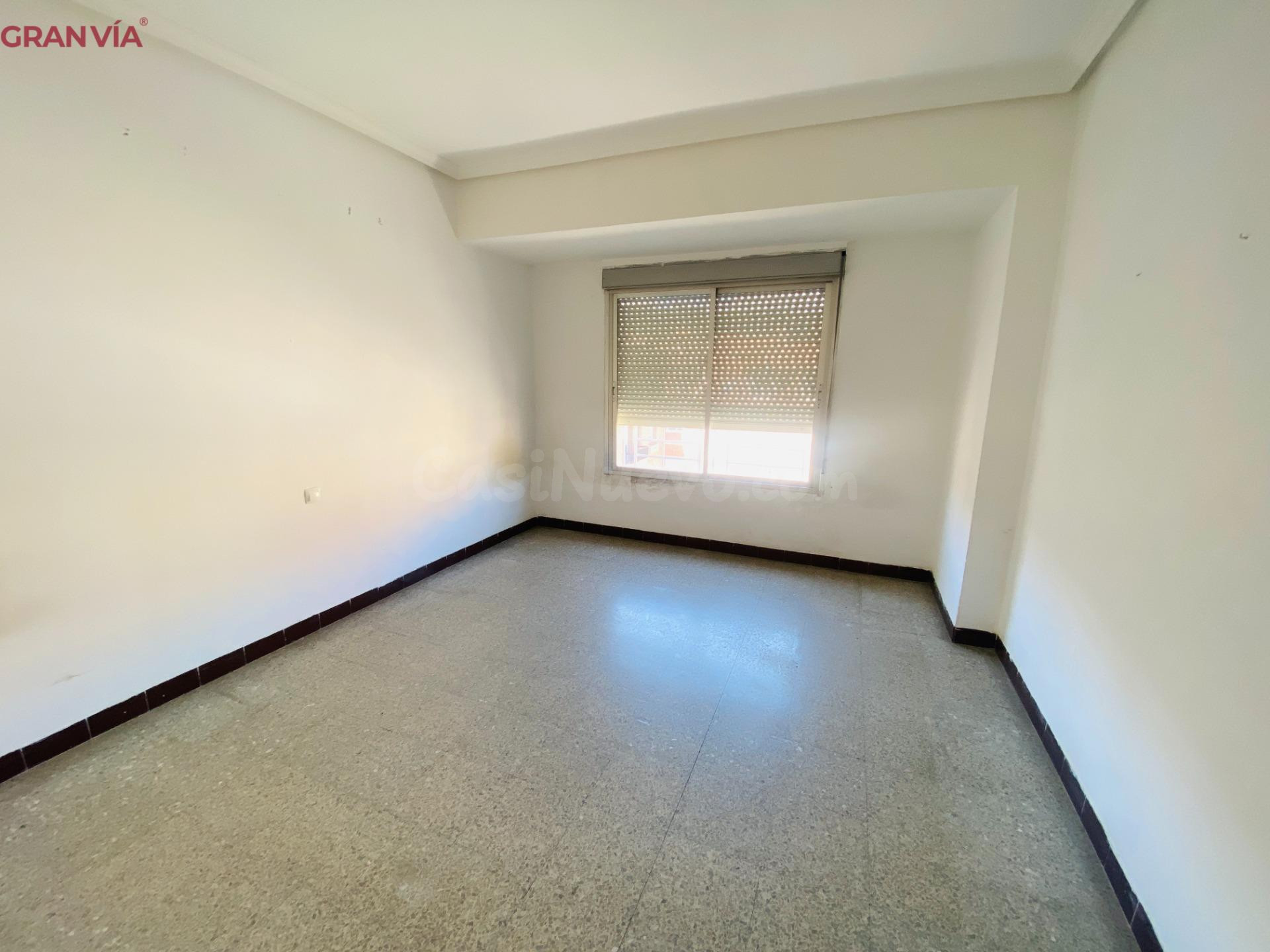 Amplio piso en venta en Arnedo - foto 4