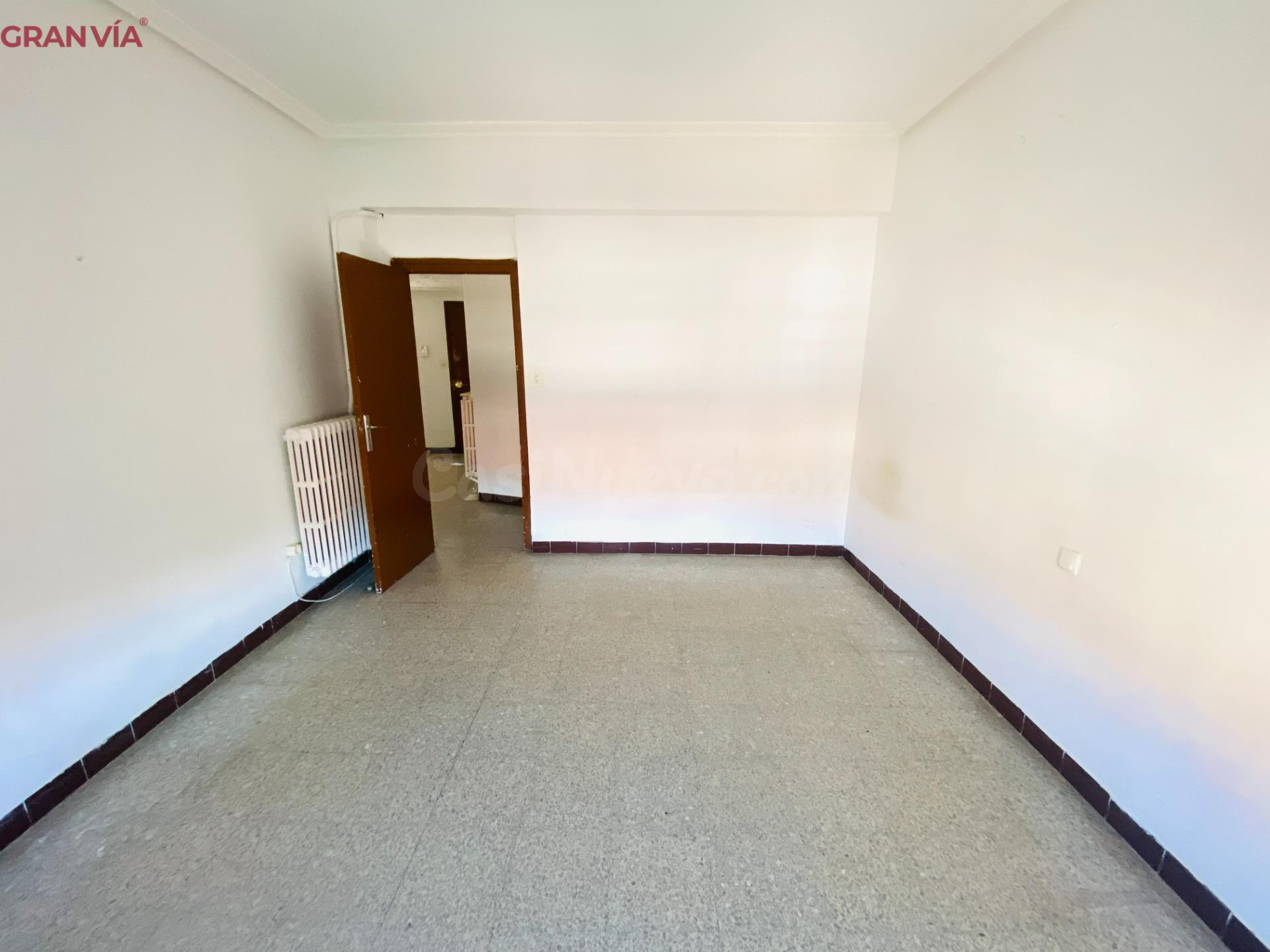 Amplio piso en venta en Arnedo - foto 5