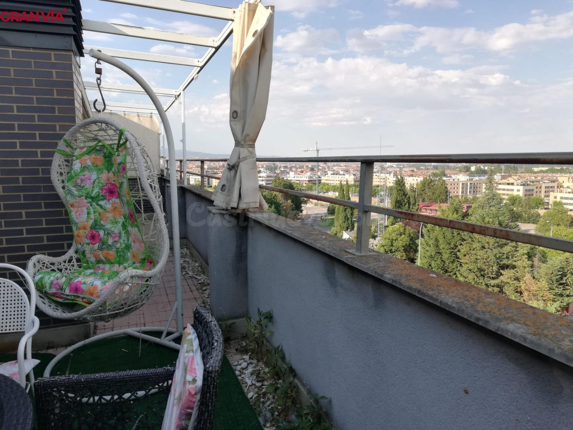 Excelente oportunidad ático a la venta en Lardero - foto 2