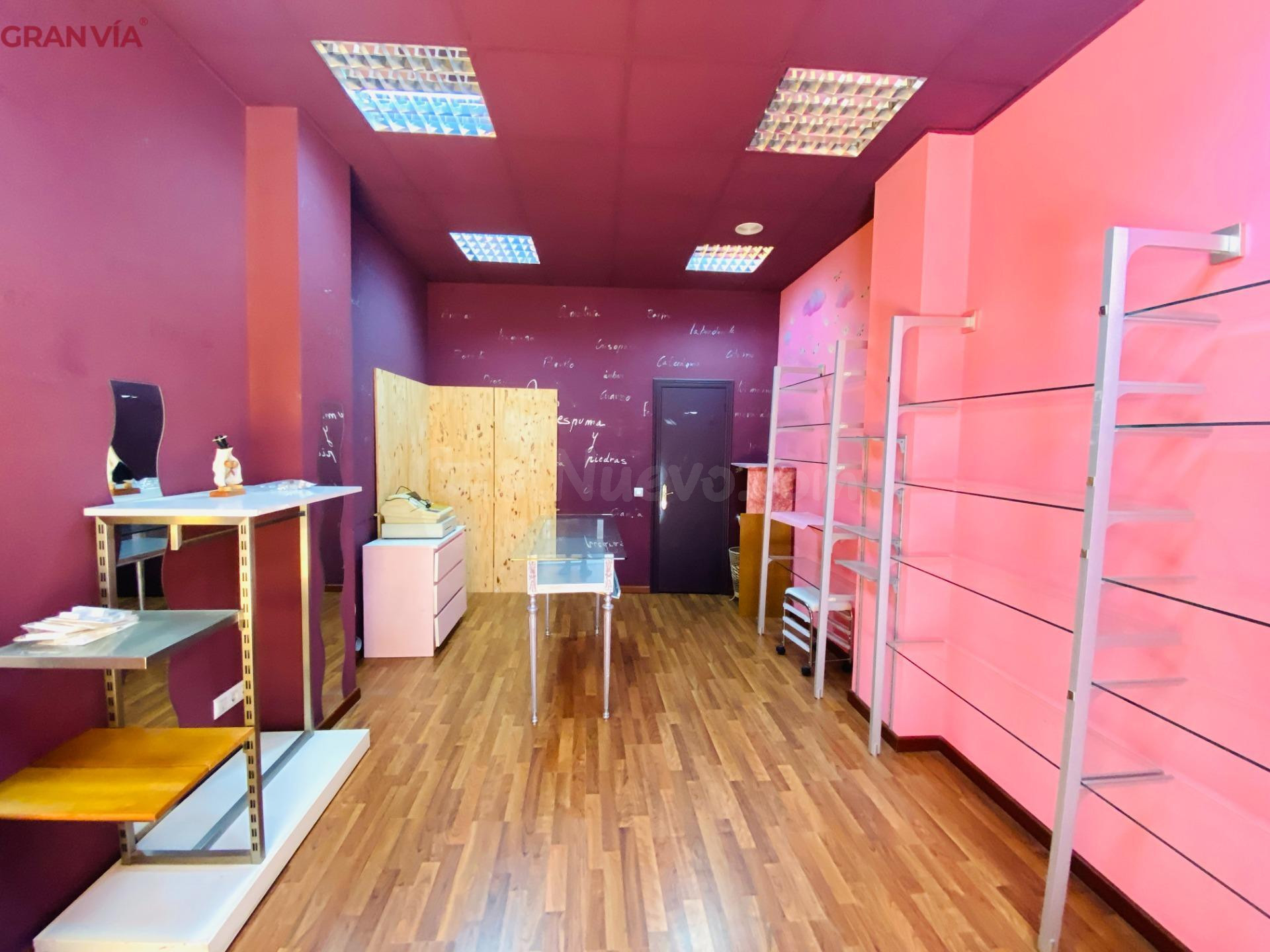 Local comercial en Doctores Castroviejo