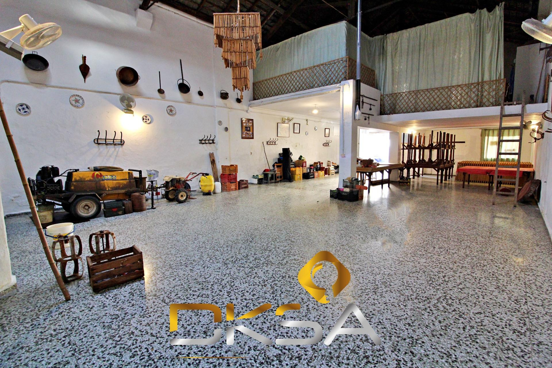 Amplia nave/local comercial/solar urbano en venta en Vila-real
