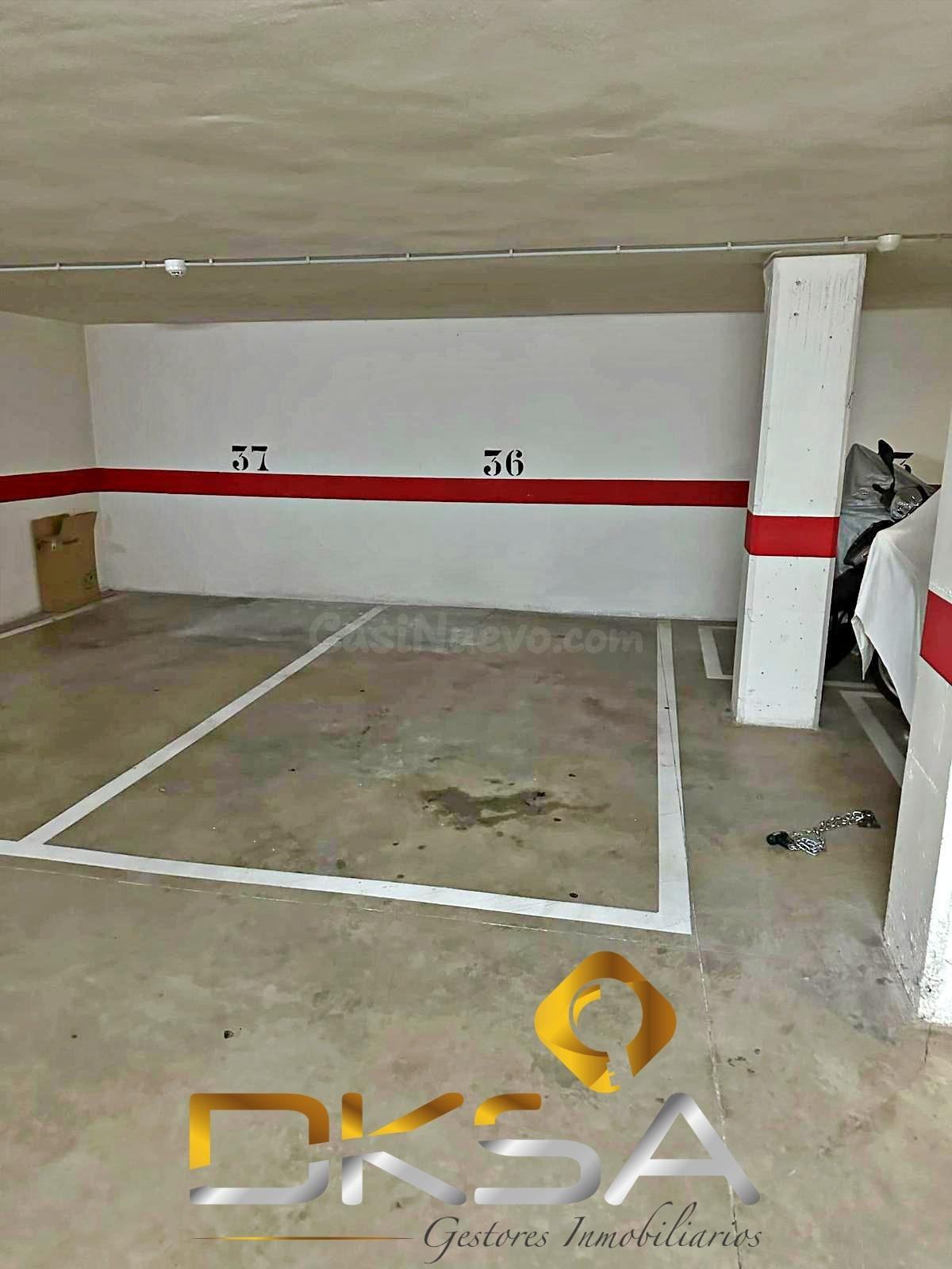 A la venta plazas de párking en la calle Algemesí, Castellón