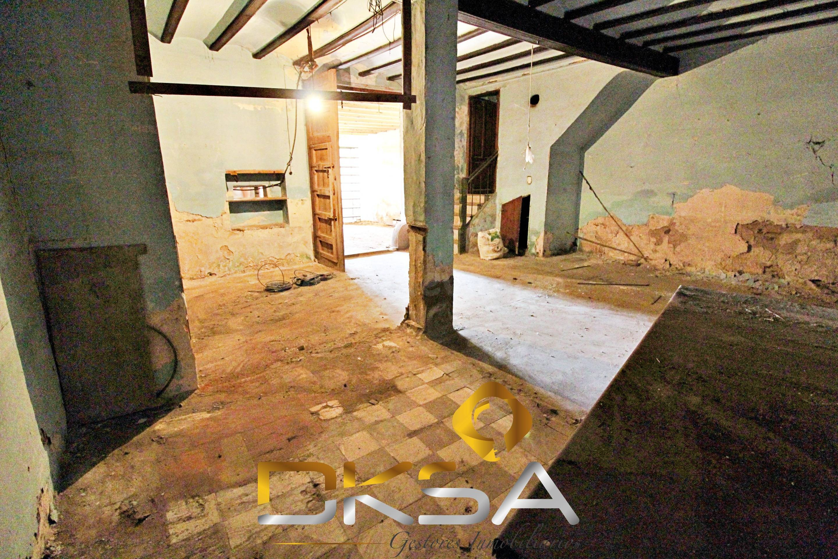A la venta enorme casa con cochera para reformar en Alquería - foto 5