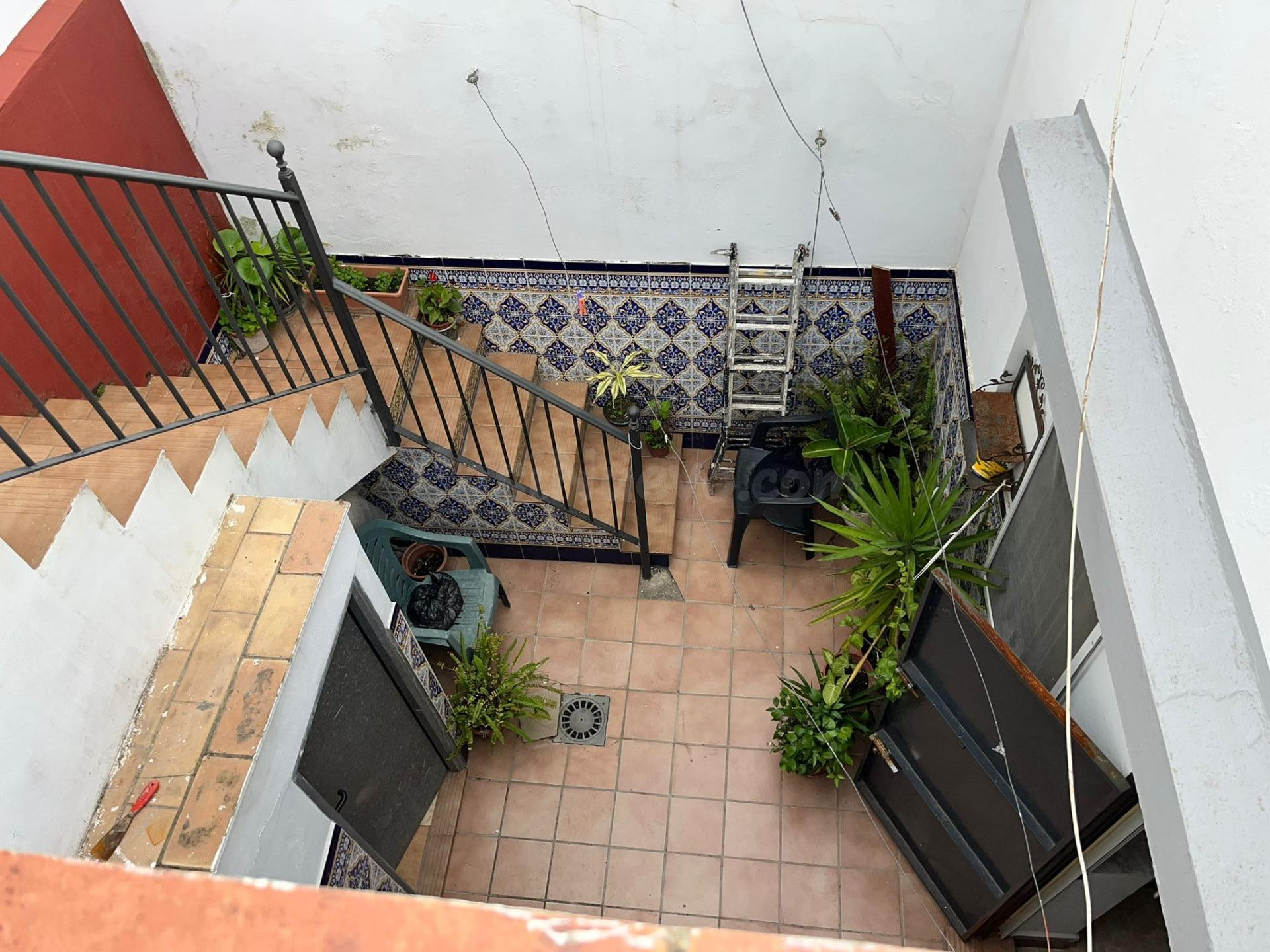 CASA CON DOS GARAJES EN MAYORAZGO ALTO