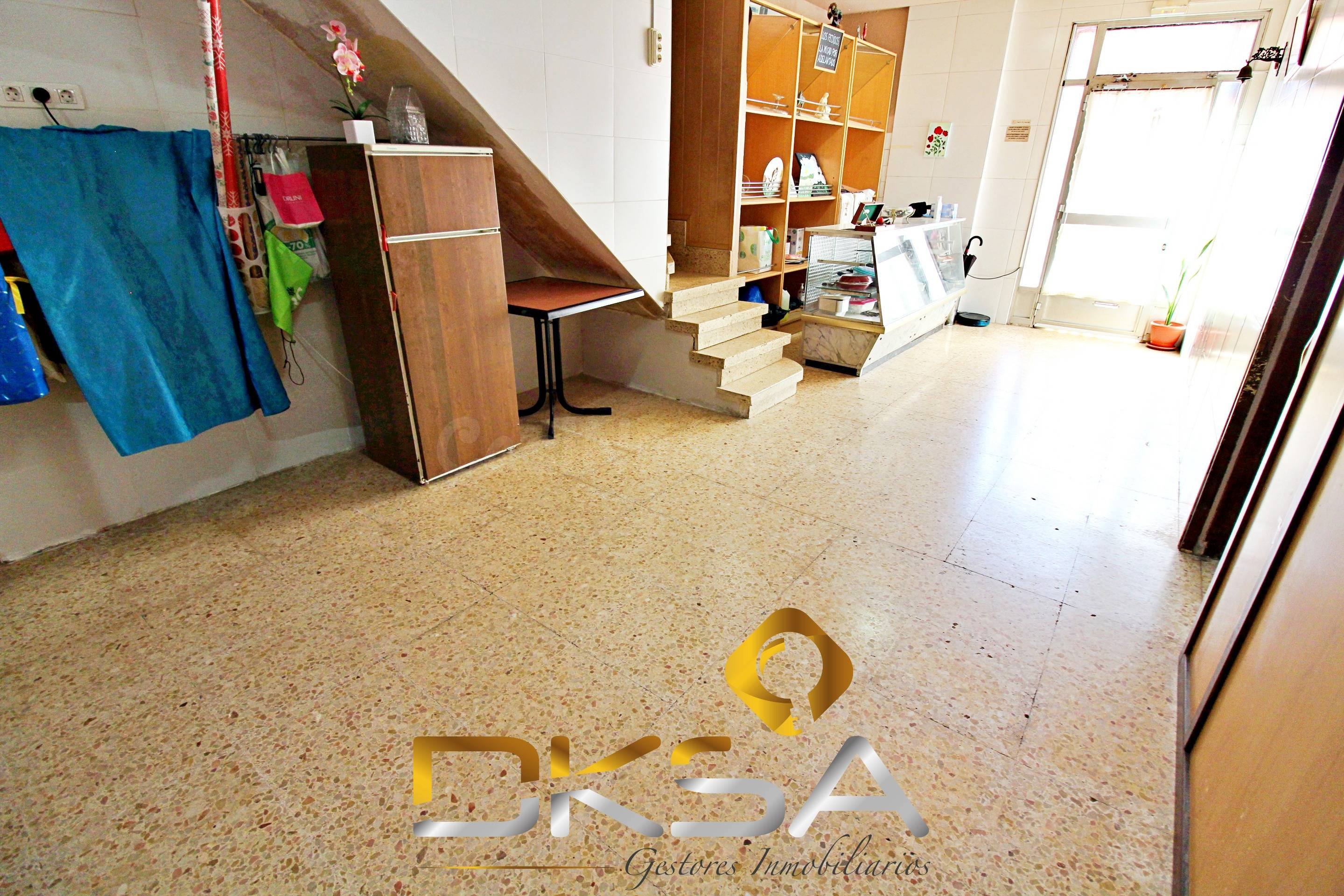 UNA CASA CON HISTORIA Y UN SINFÍN DE POSIBILIDADES EN BURRIA - foto 2