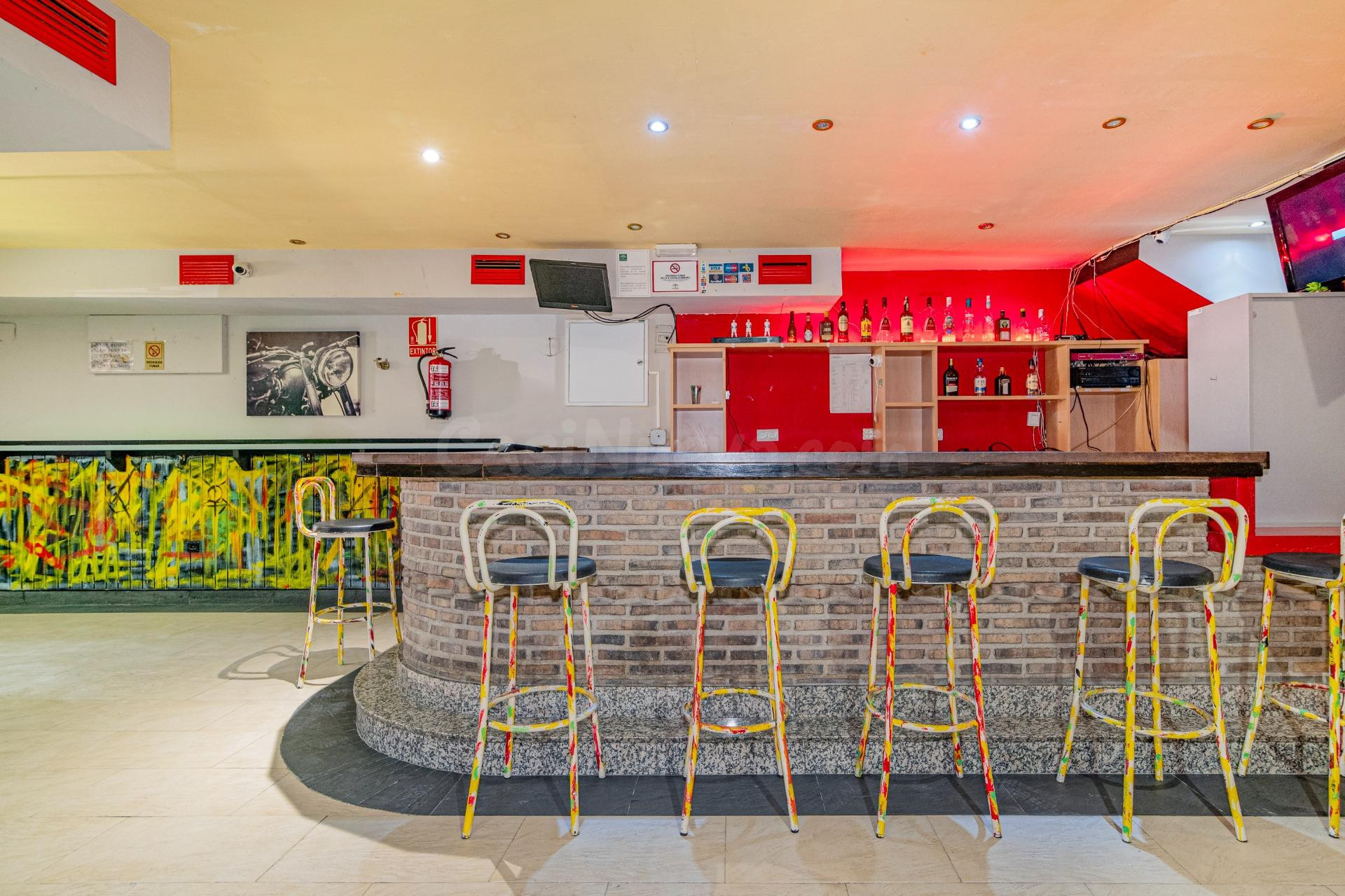 VENTA DE LOCAL COMERCIAL INSONORIZADO