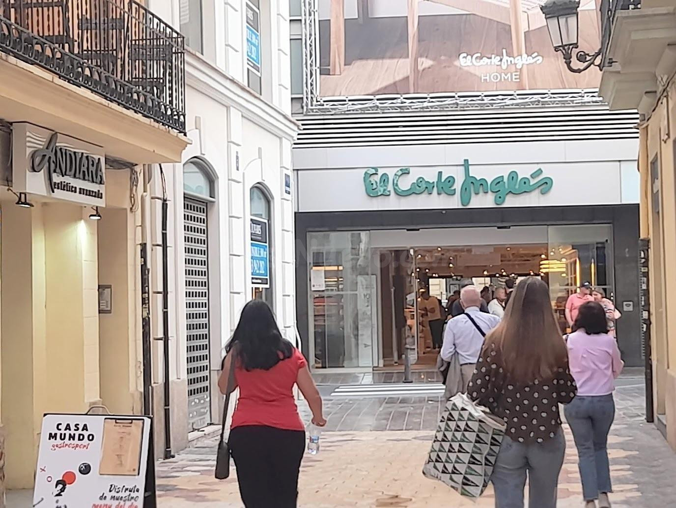 ALQUILER DE LOCAL COMERCIAL EN CALLE ROMAGOSA
