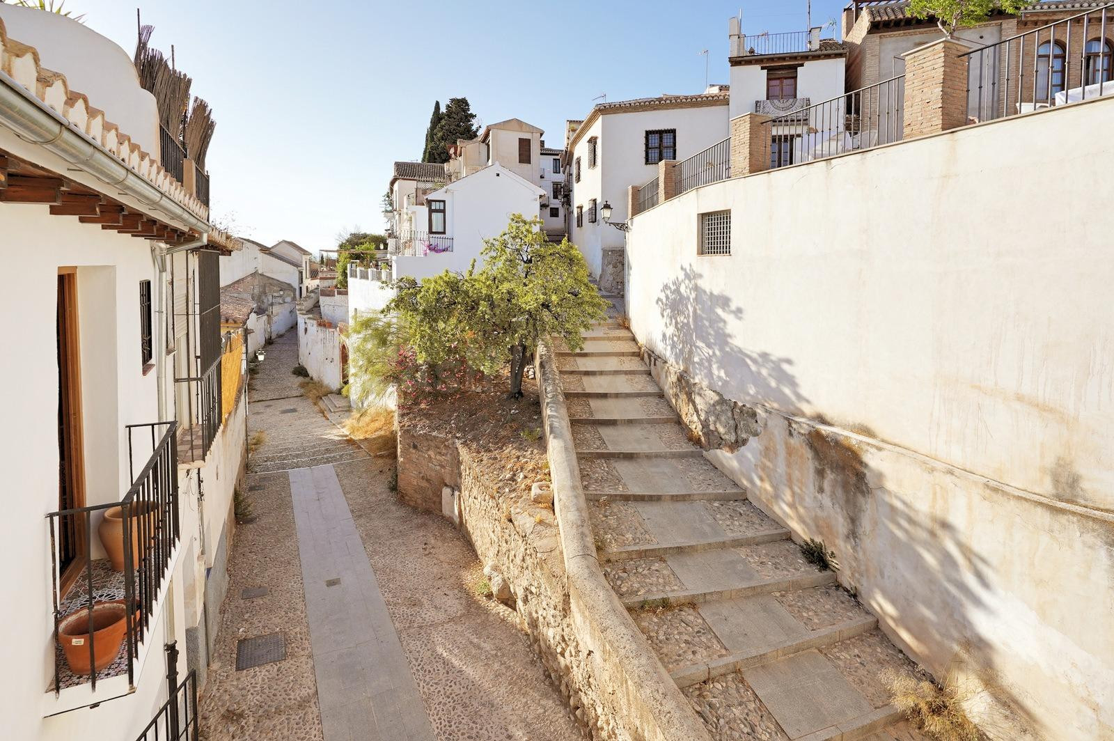 ¡LICENCIA TURÍSTICA EN VIGOR! CASA REFORMADA EN EL EMBLEMÁTICO ALBAICÍN DE GRANADA ⭐