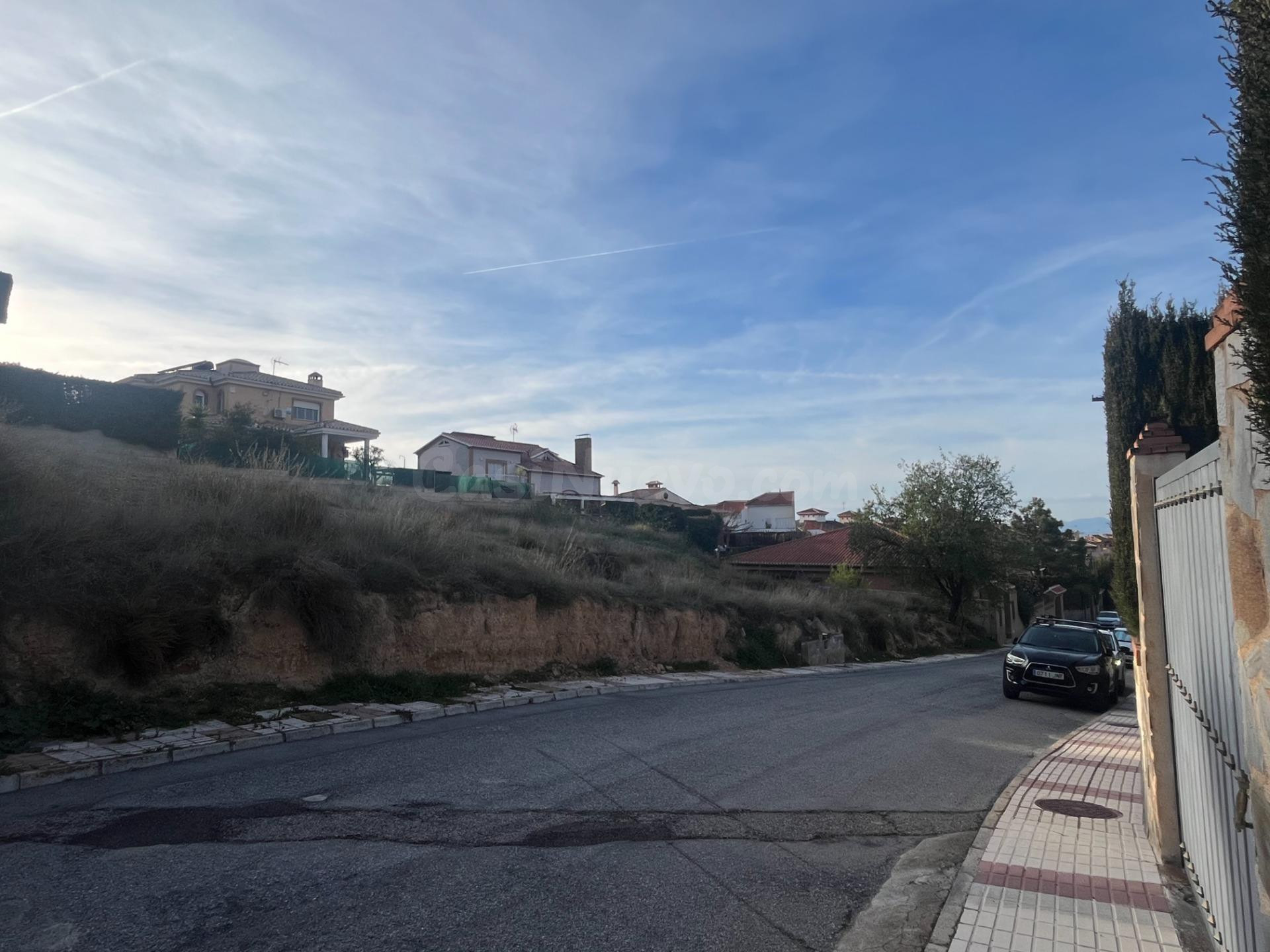 PARCELA URBANA EN OTURA PARA CONSTRUIR TU VIVIENDA A TU MEDIDA Y GUSTO, IDEAL SU ubicación .