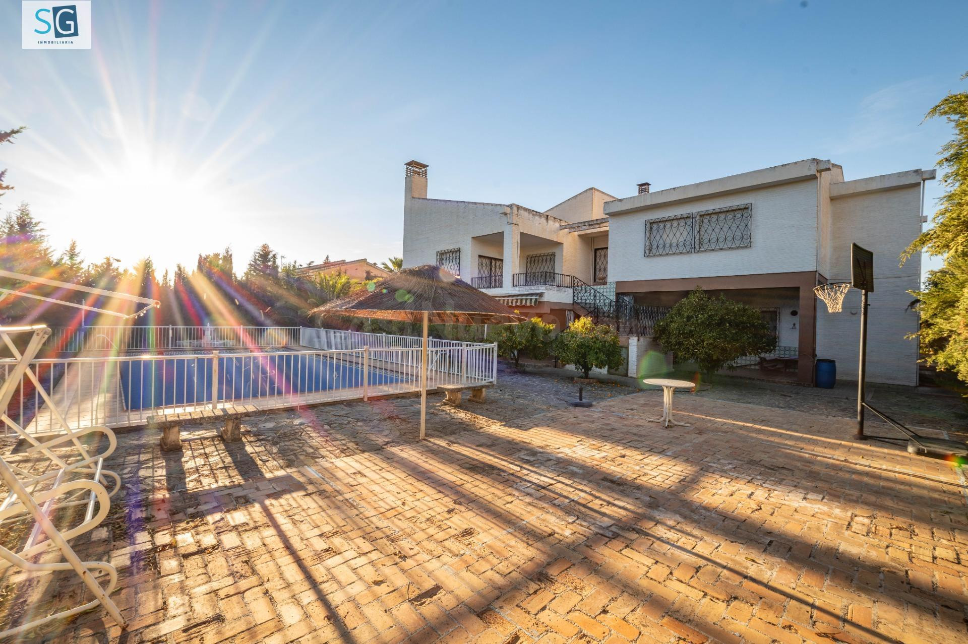 Chalet 6 habitaciones 357m² en venta - Área de Granada
