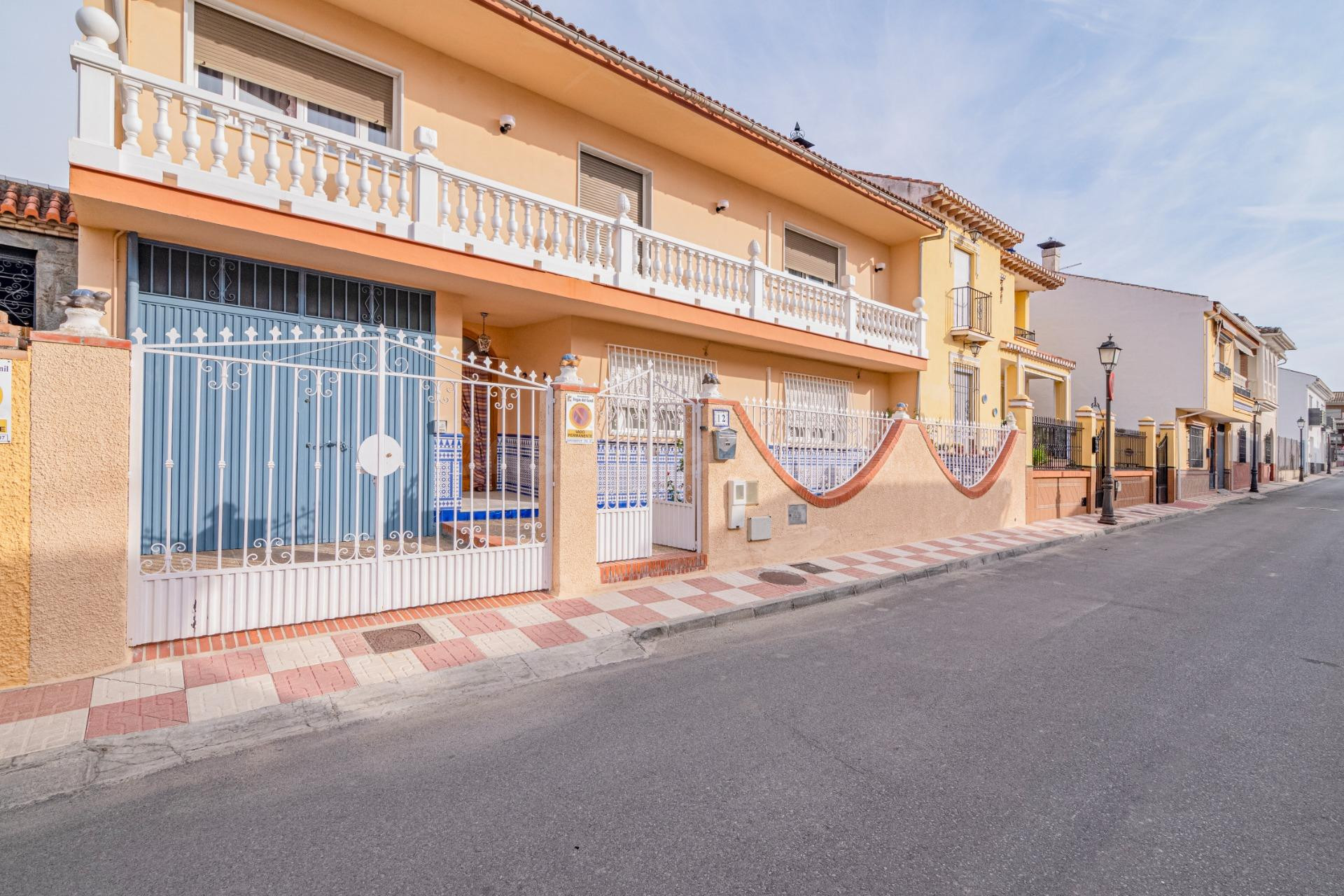 EXCLUSIVA CASA EN VEGAS DEL GENIL