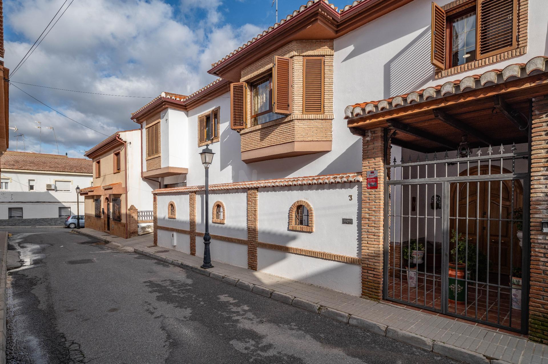 BONITA CASA EN LAS GABIAS