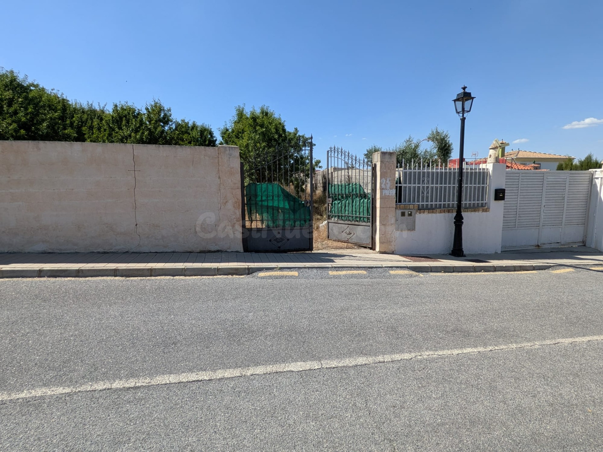 MAGNIFICA PARCELA EN LA URBANIZACION EL ARENAL DE ALHENDIN