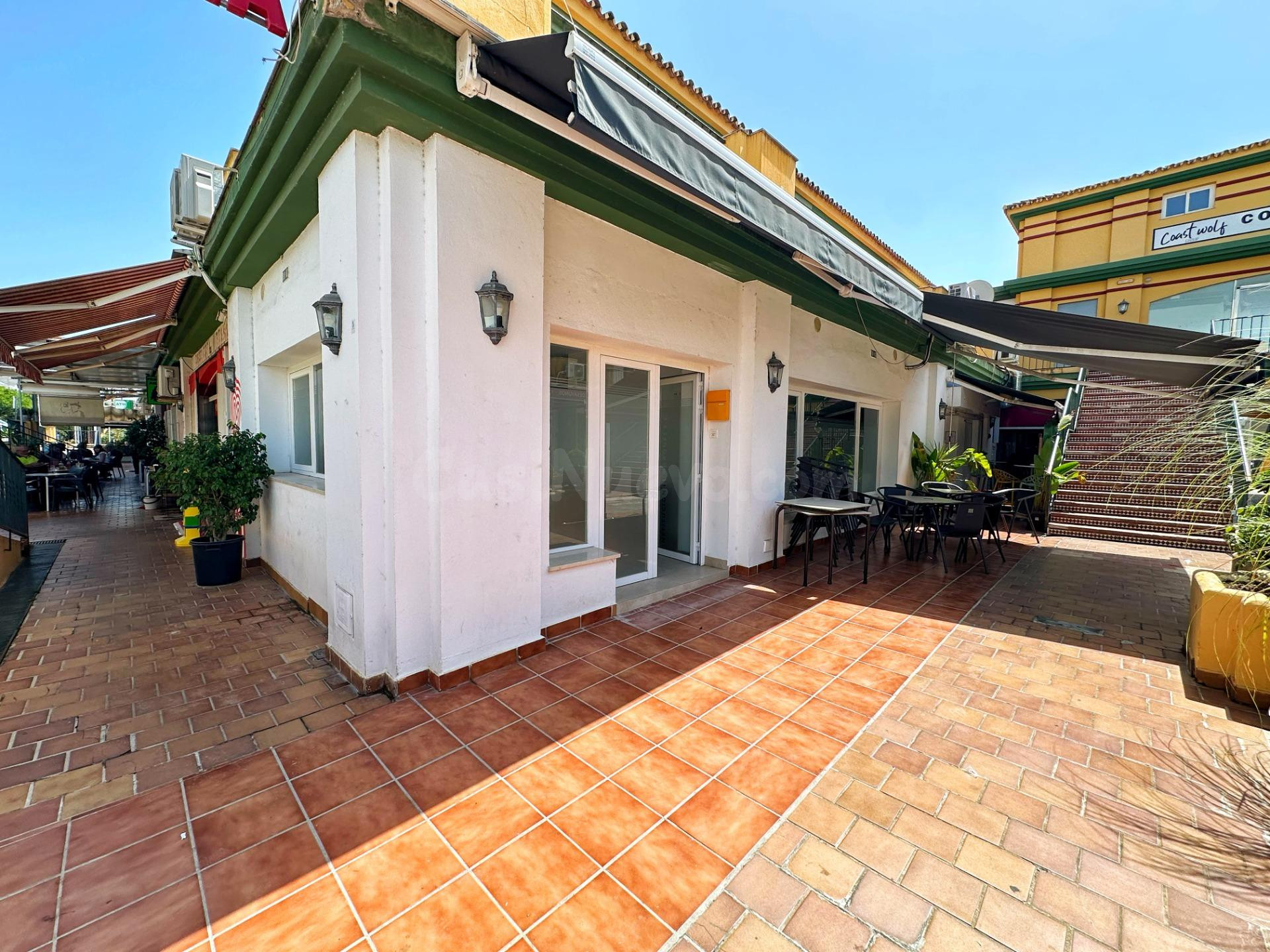 Oficina en venta en Estepona, Costa del Sol – Excelente oportunidad de inversión