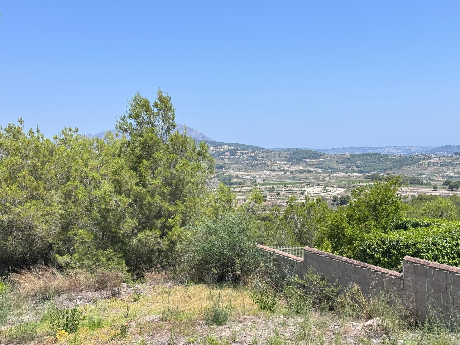 Parcela urbana en Teulada con vistas panorámicas para construir vivienda unifamiliar