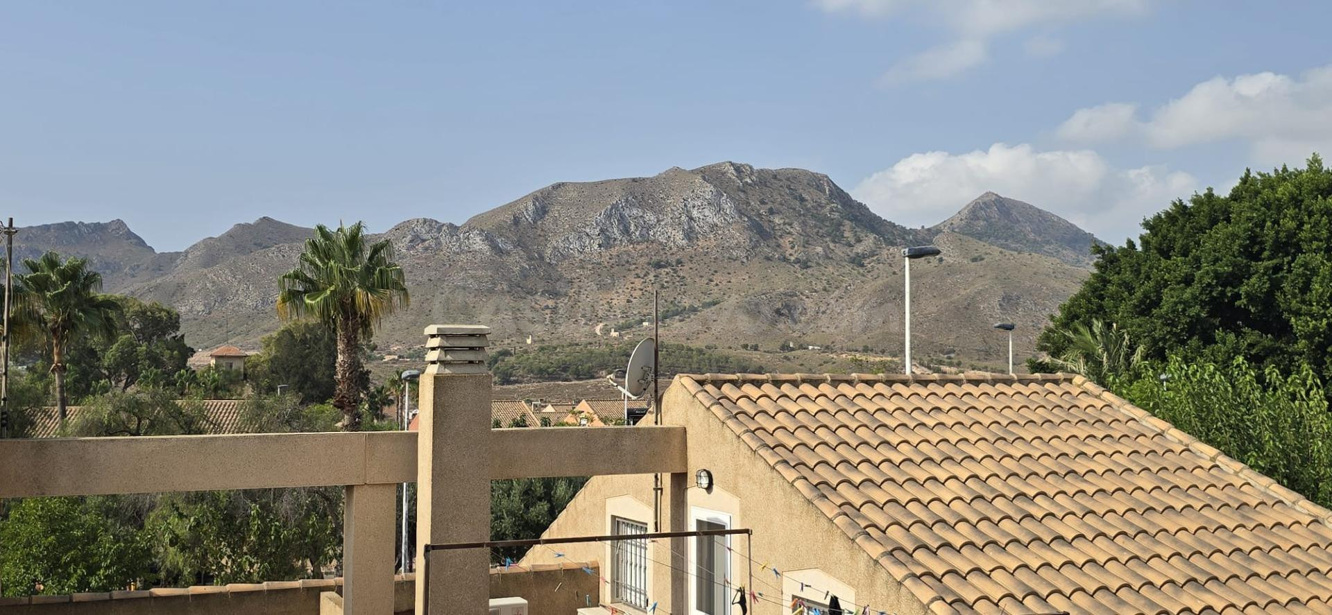 DÚPLEX EN VENTA CON AMPLIO SÓTANO EN MAZARRÓN.