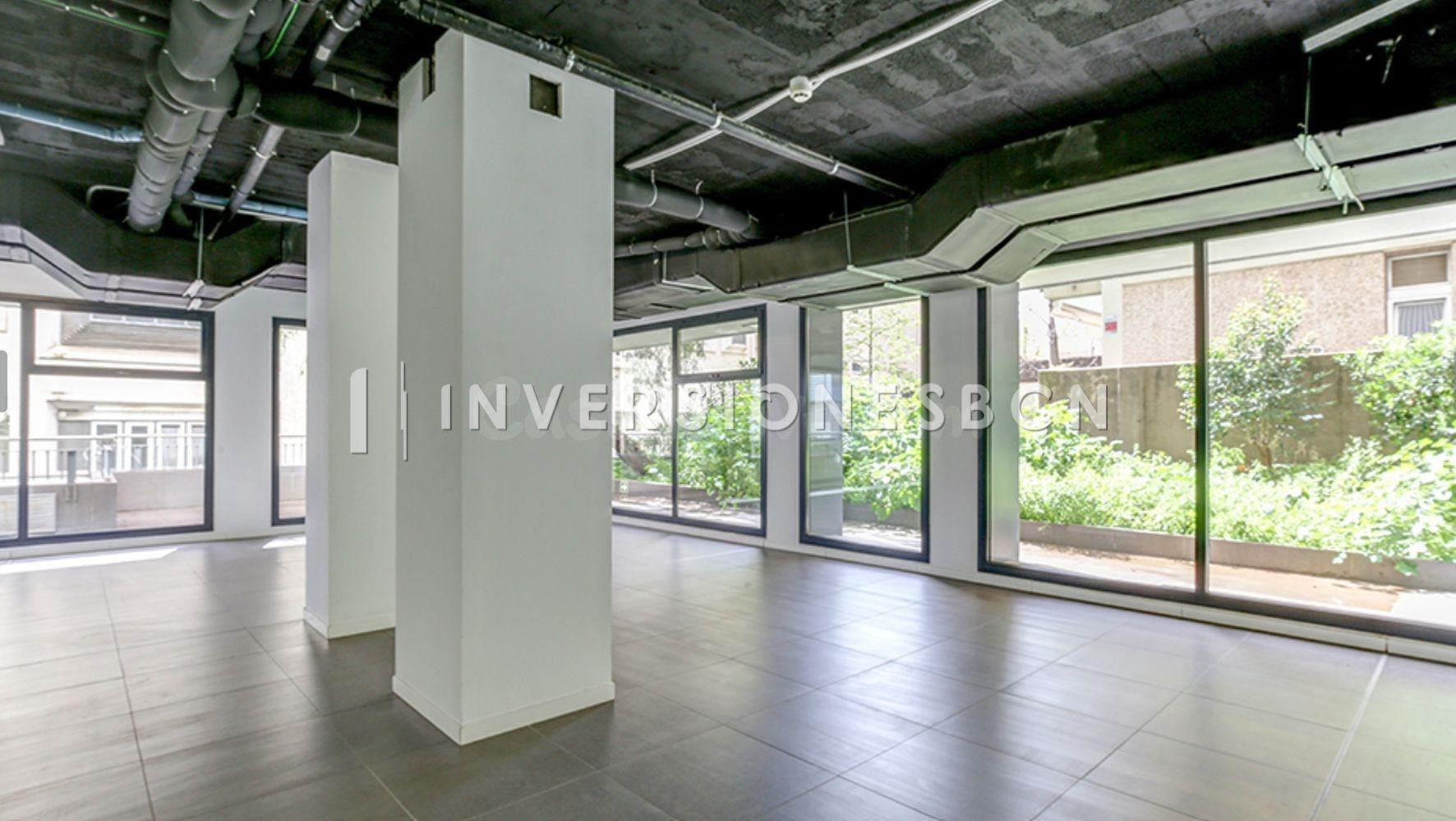 Oficina 4234m² en alquiler - Les Tres Torres
