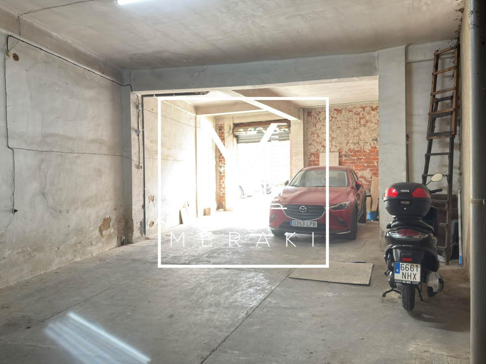 LOCAL COMERCIAL CON POSIBILIDAD DE CAMBIAR A VIVIENDA