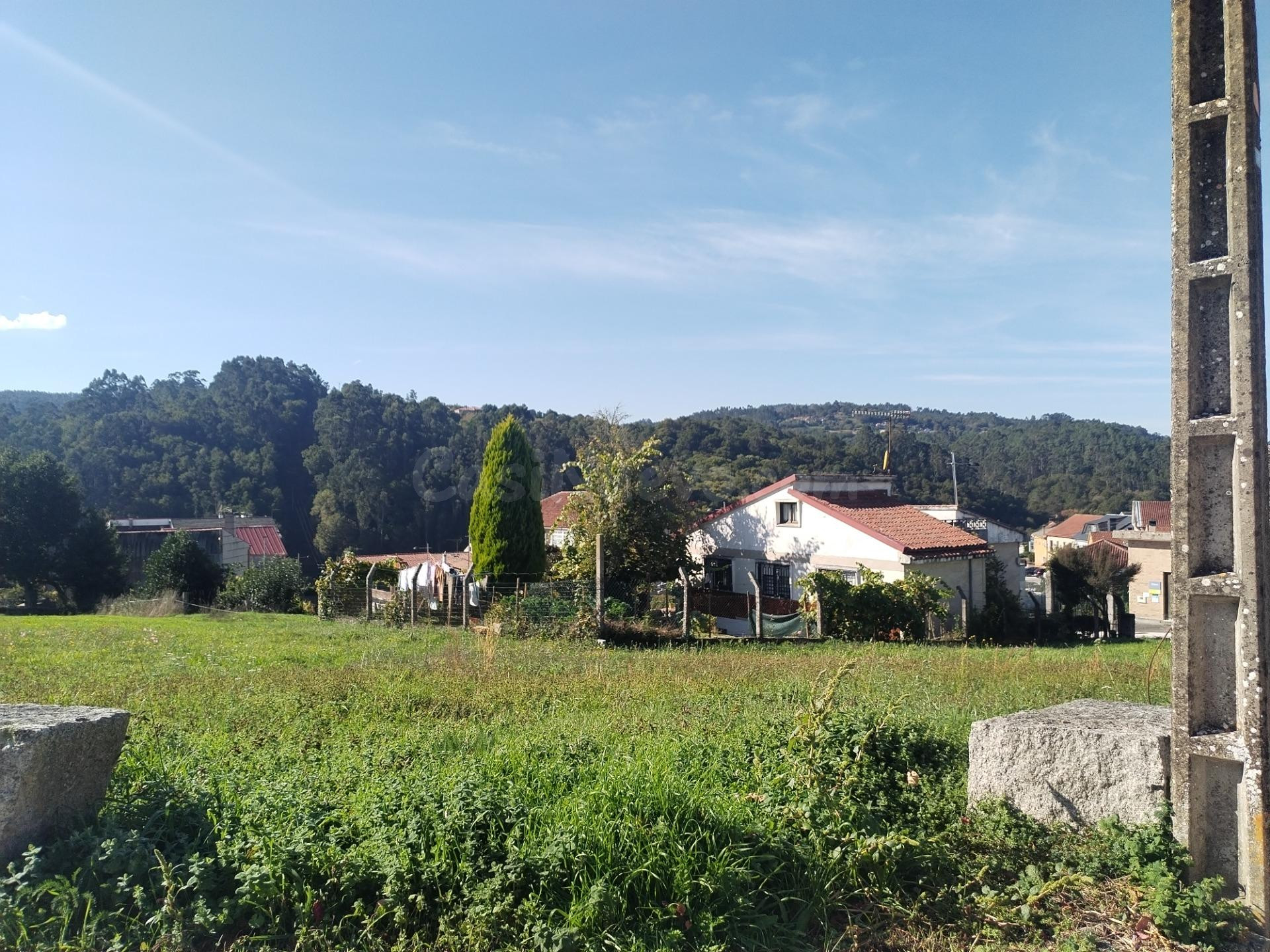 ¡Oportunidad Única en Cerdedo! Terreno Urbano a Tu Alcance