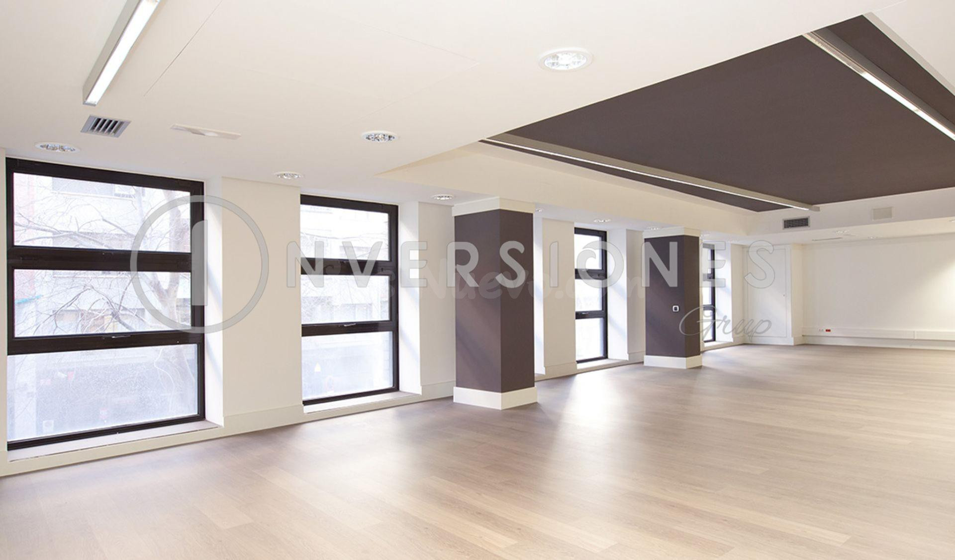Oficina 421m² en alquiler - La Nova Esquerra de l´Eixample